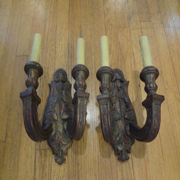 Pair of Antique Italian Giltwood Sconces For Sale 7