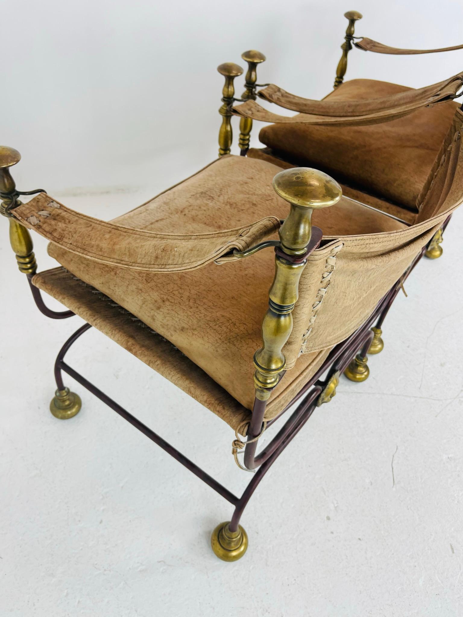 Paar antike italienische Campaign-Stühle aus Leder und Eisen im Angebot 12