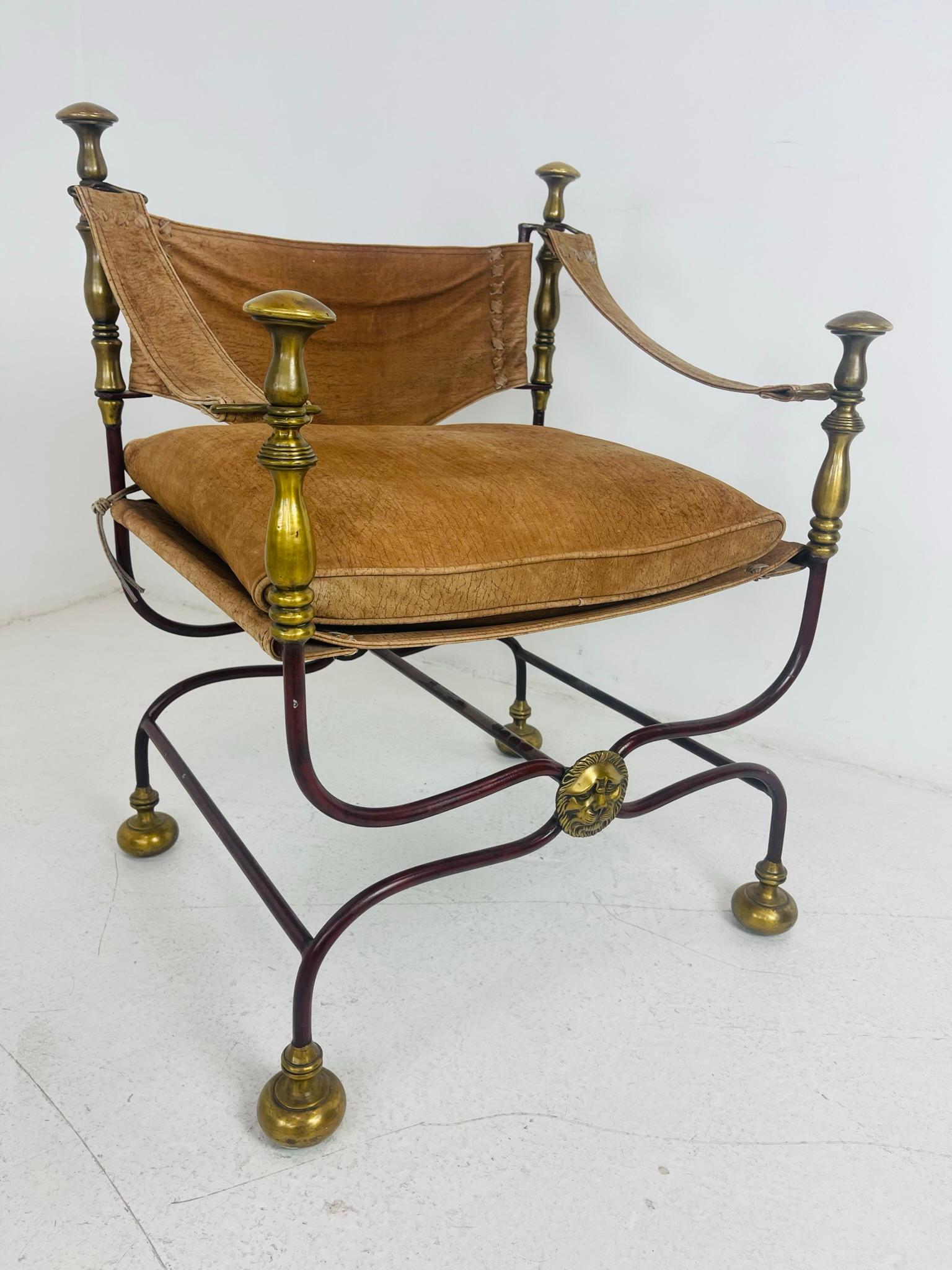 Paar antike italienische Campaign-Stühle aus Leder und Eisen im Angebot 2