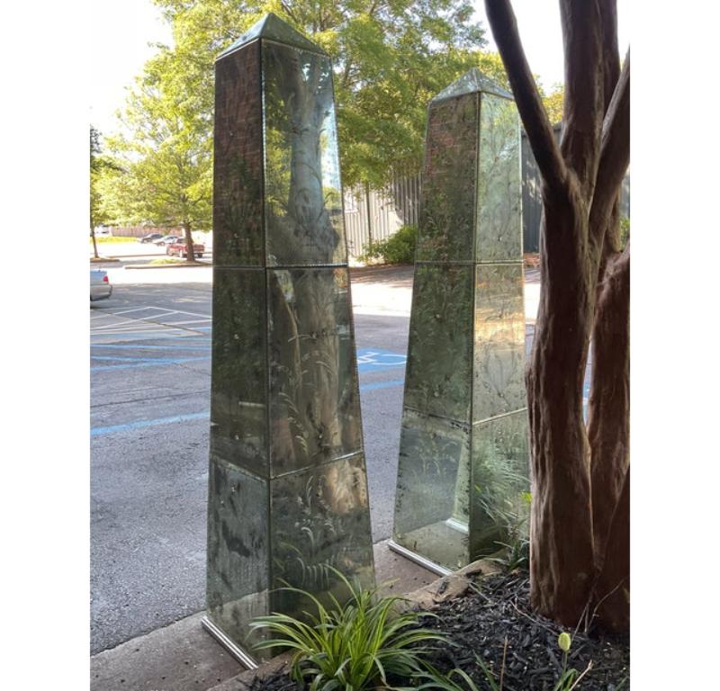 Neoclassico Coppia di obelischi specchiati italiani d'epoca in vendita