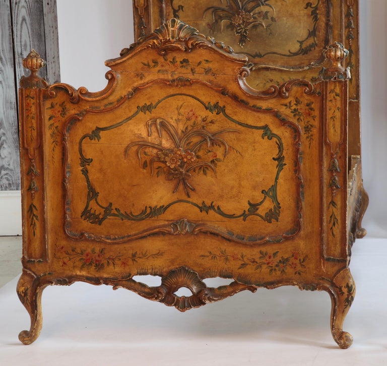 Pair of Antique Italian Painted Beds For Sale at 1stDibs
