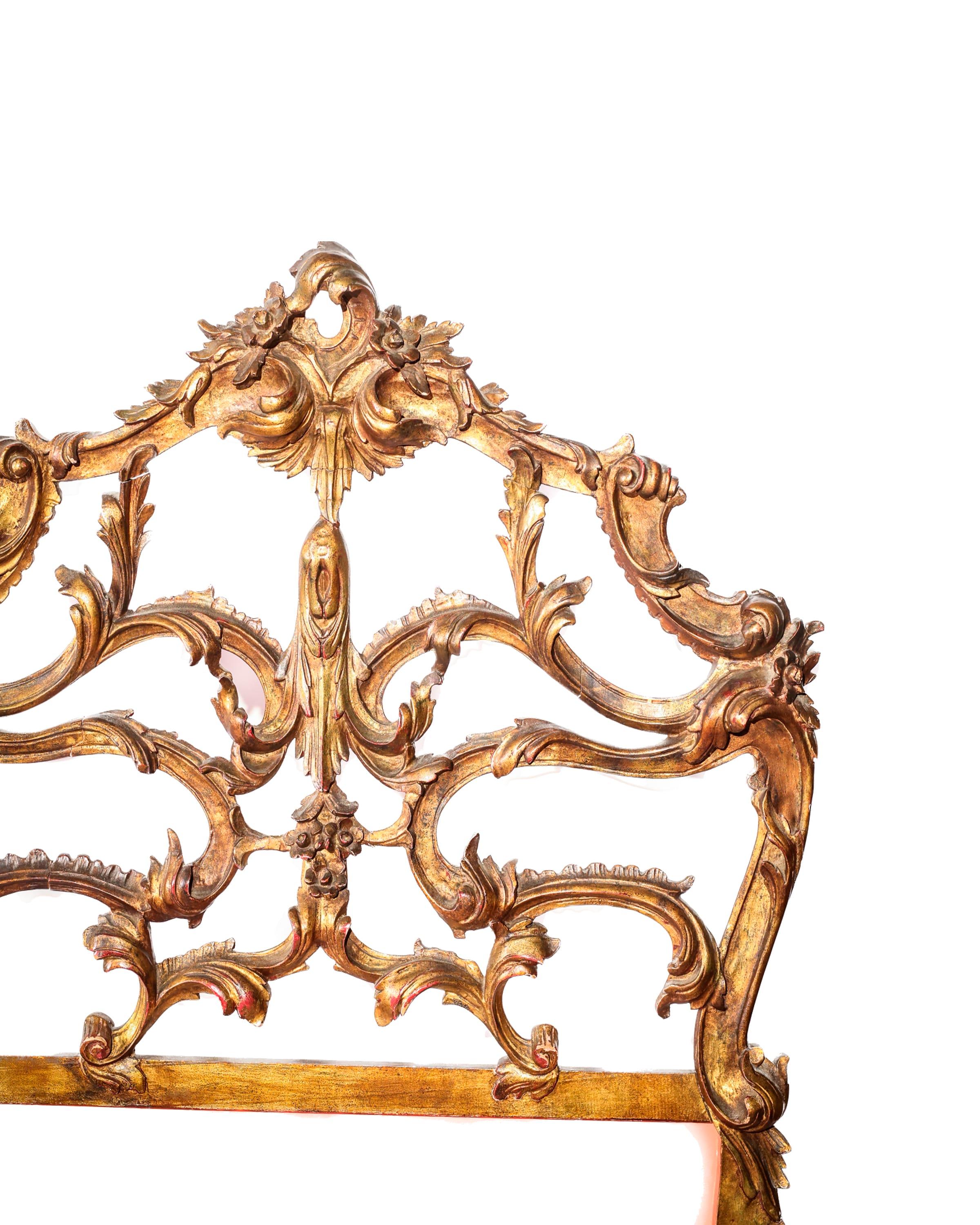 Baroque Pair of Antique Italian Twin Giltwood Beds For Sale