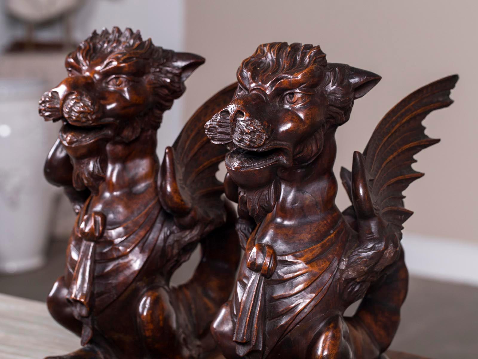 Pair of Antique Italian Walnut Hand Carved Winged Gryphons, Italy, circa 1780 For Sale 6