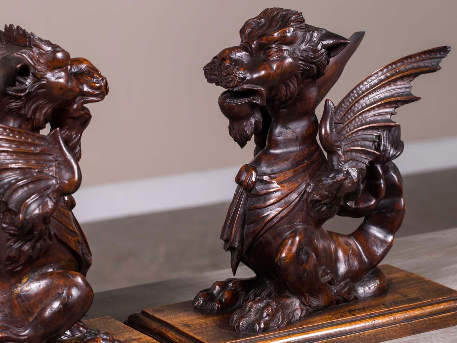 18th Century Pair of Antique Italian Walnut Hand Carved Winged Gryphons, Italy, circa 1780 For Sale