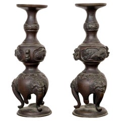 Pareja de Candeleros / Porta Inciensos Japoneses Antiguos de Bronce