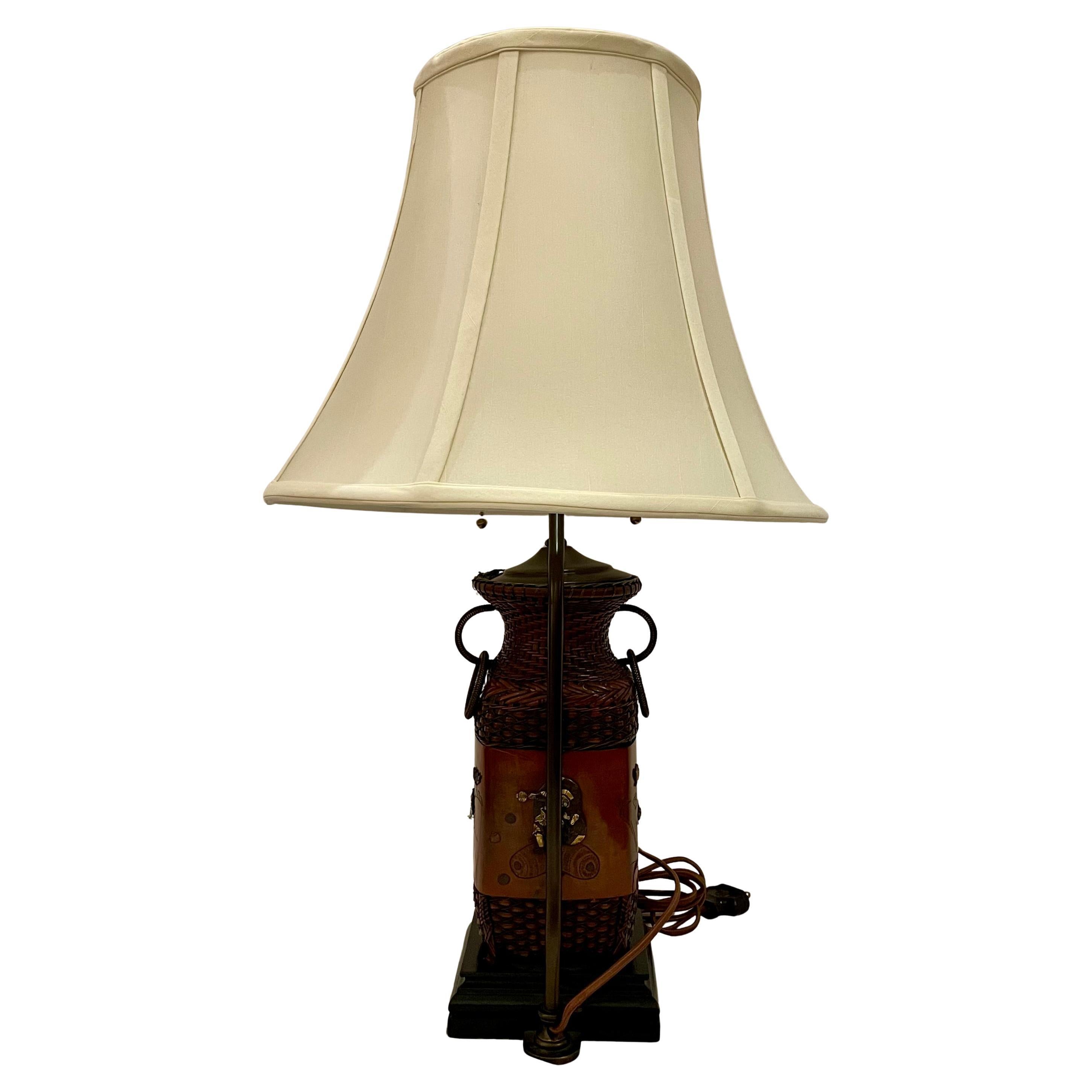 Coppia di antiche lampade da tavolo giapponesi in bronzo, CIRCA 1900. in vendita 4