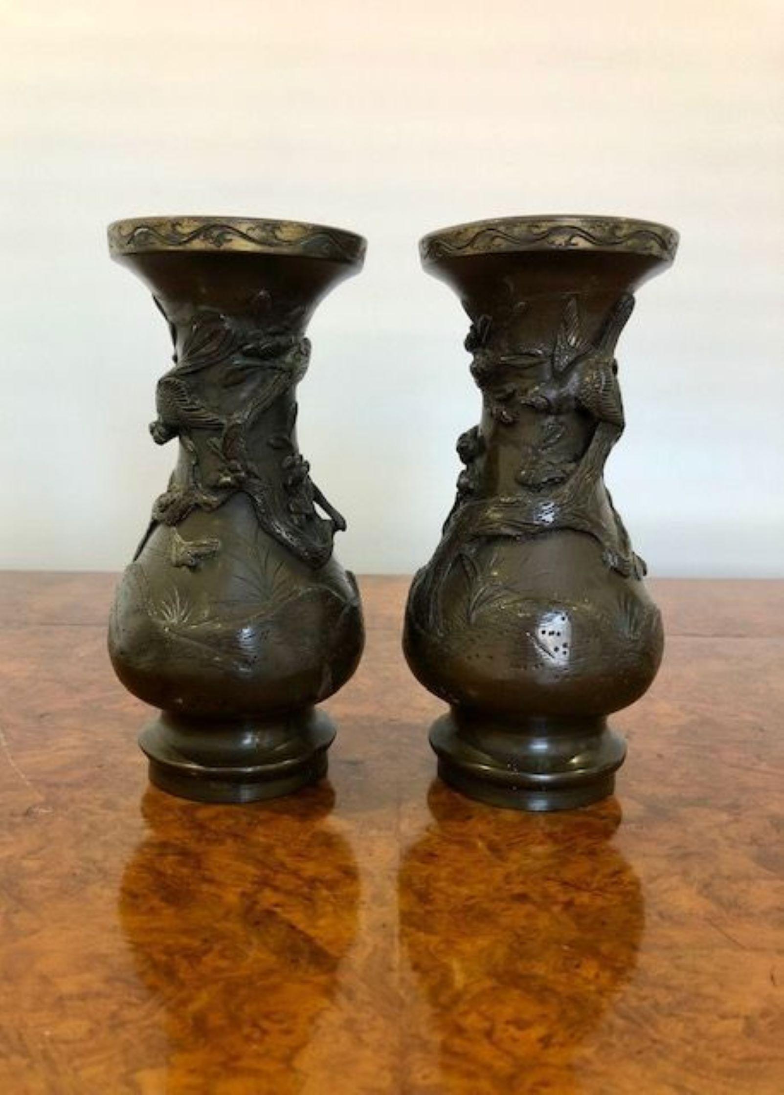 20th Century Pair Of Antique Japanese Bronze Vases Meiji Period For Sale