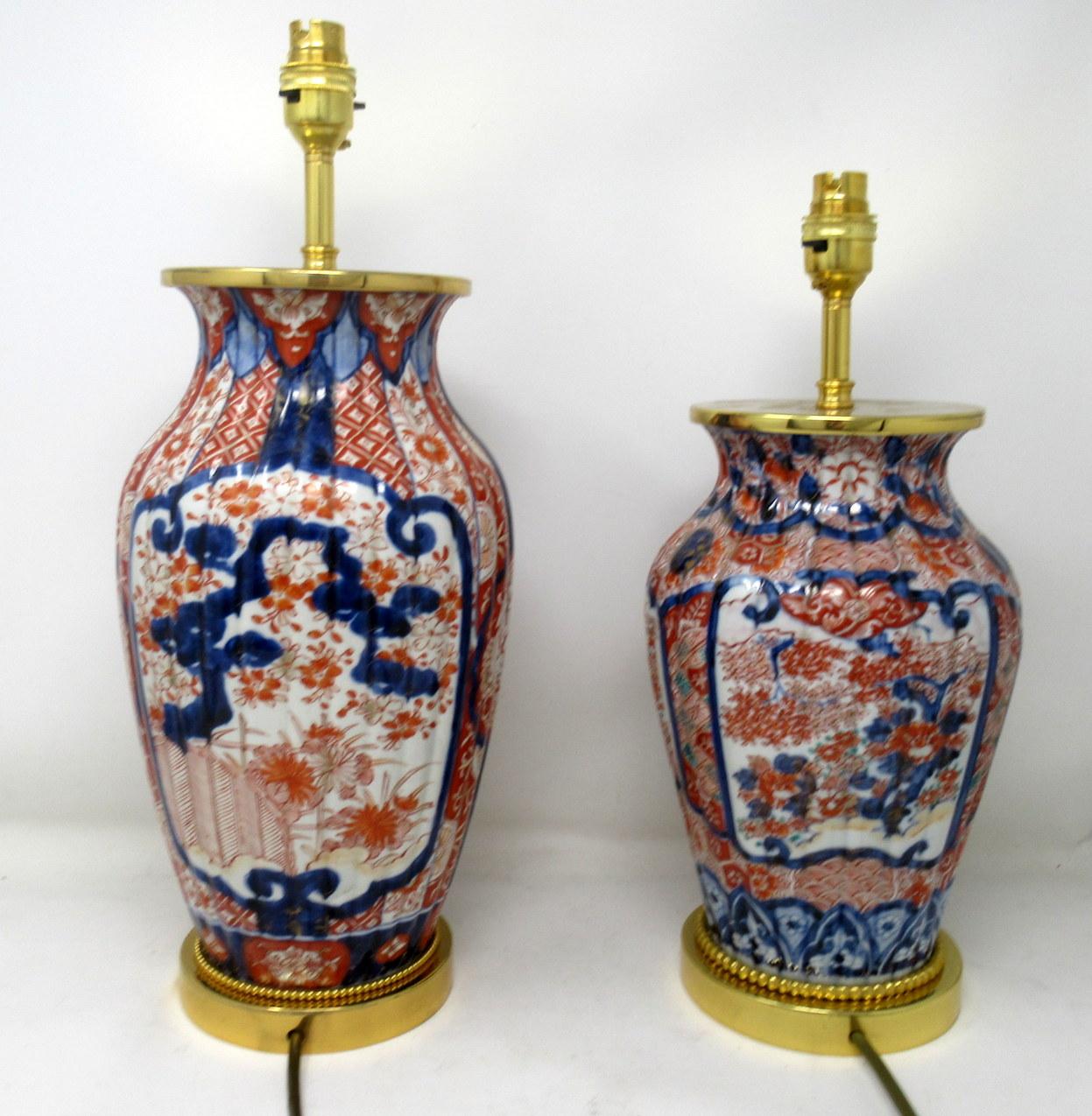 Early Victorian Pair of Antique Japanese Chinese Imari Porcelain Ormolu Table Lamp Blue Red Gilt