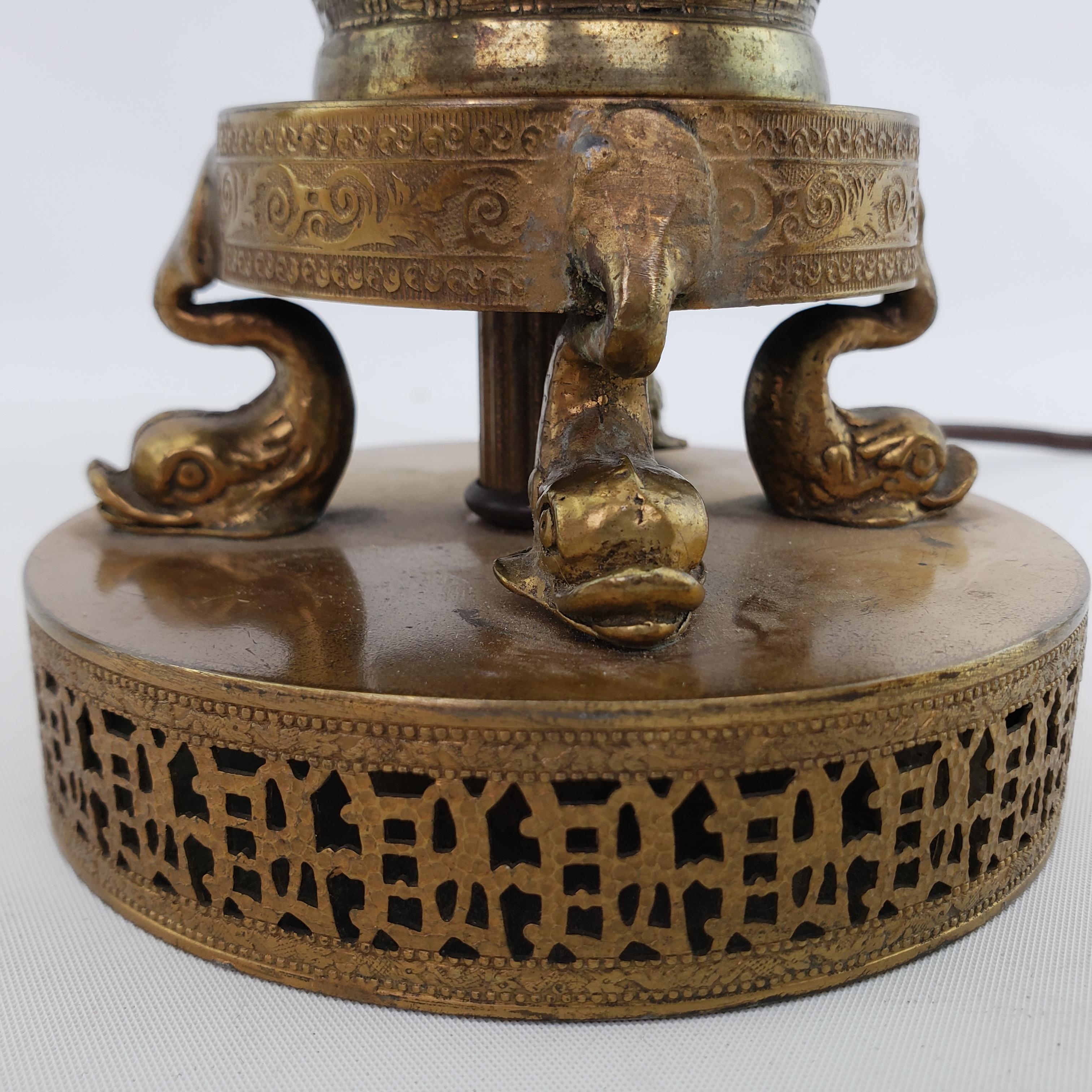 Paar antike japanische Cloisonné-Akzent- oder Boudoir-Tischlampen im Angebot 7