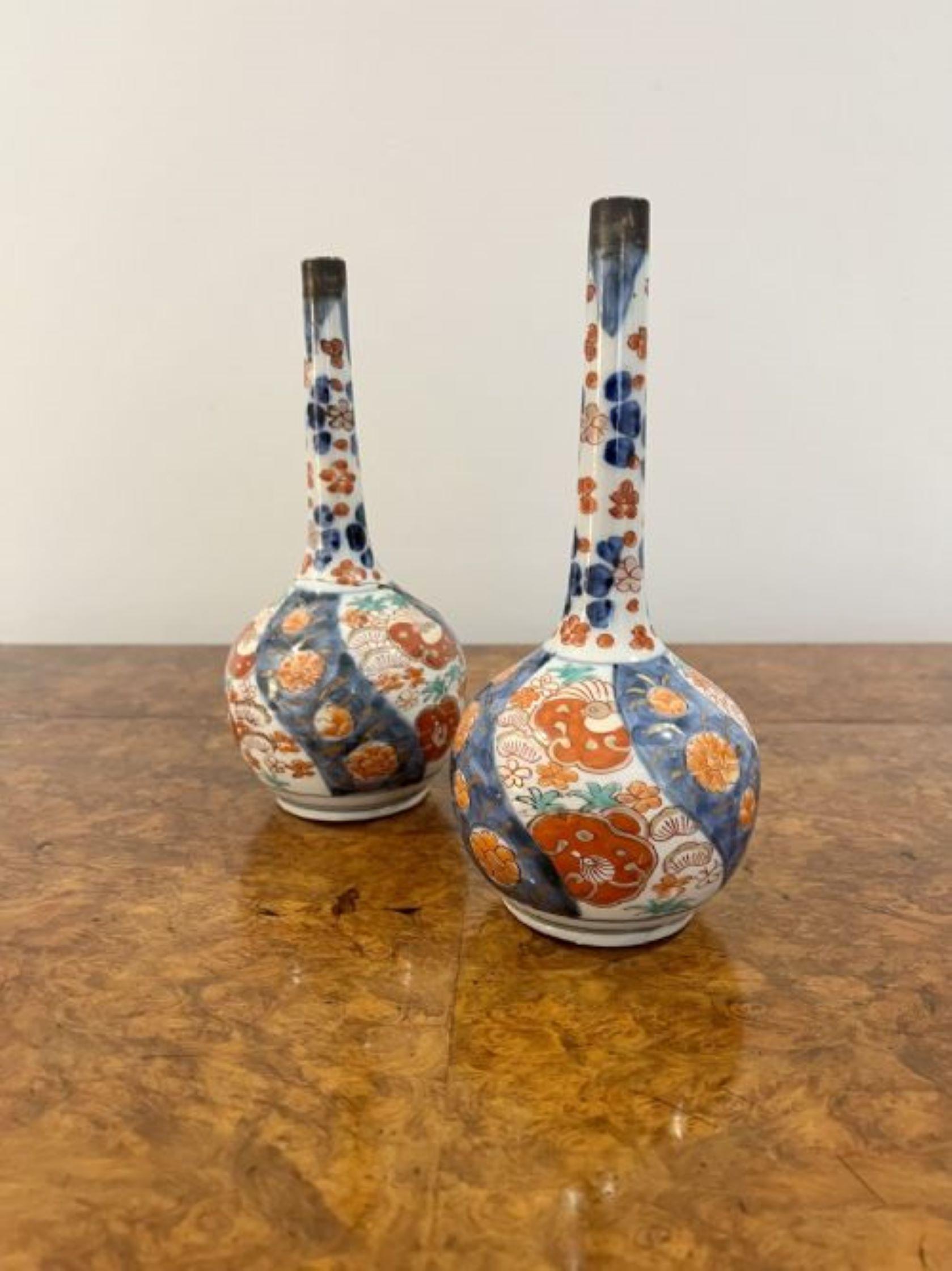Pair of antique Japanese Imari vases  In Good Condition For Sale In Ipswich, GB