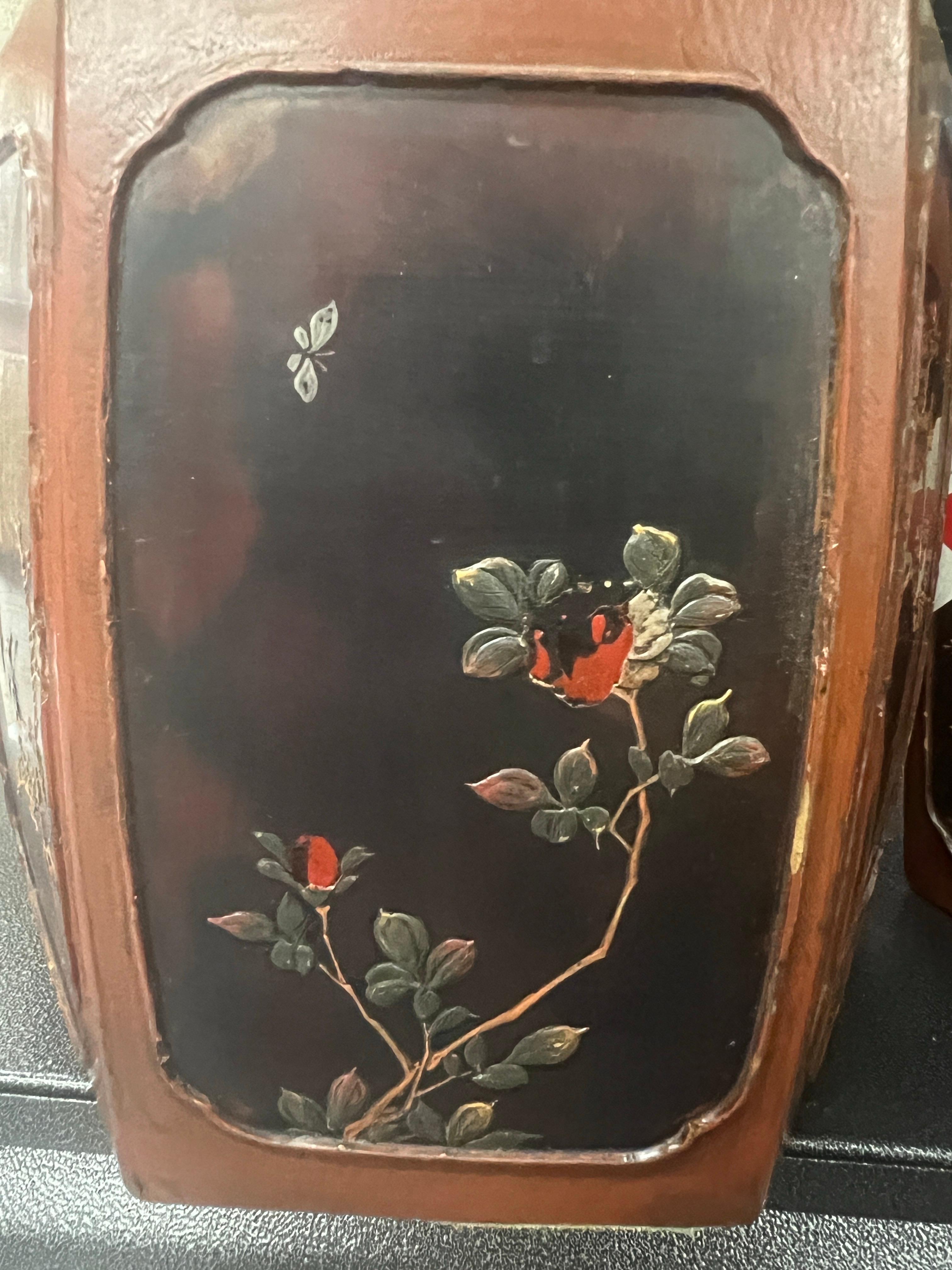 Pair of antique Japanese Meiji Period Lacquer Hibachi with Intricate Inlay For Sale 6