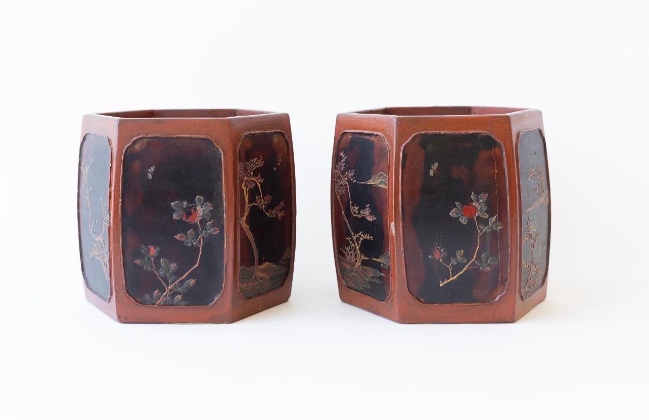 20th Century Pair of antique Japanese Meiji Period Lacquer Hibachi with Intricate Inlay For Sale