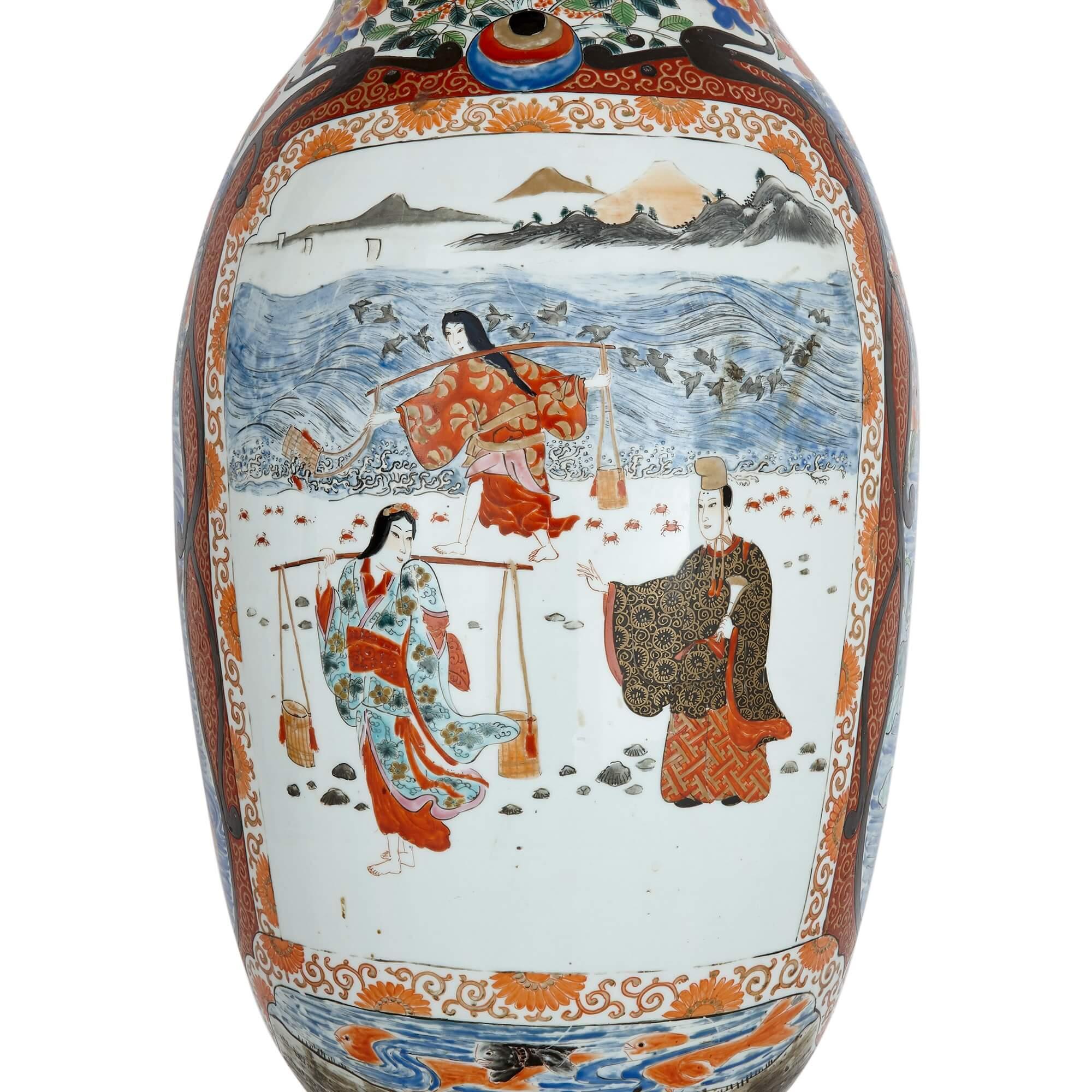 20th Century Pair of antique Japanese porcelain vases For Sale