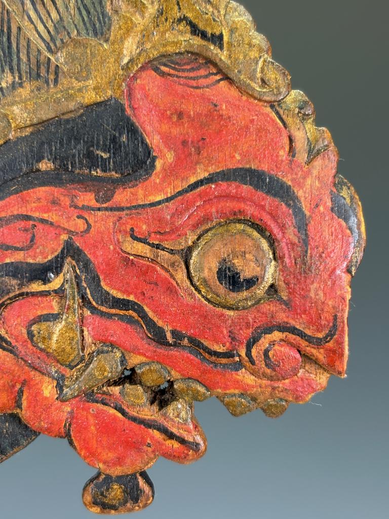 Pair of Antique Javanese Wayang Golek Shadow Puppets on Stands, Early 20th Centu For Sale 9