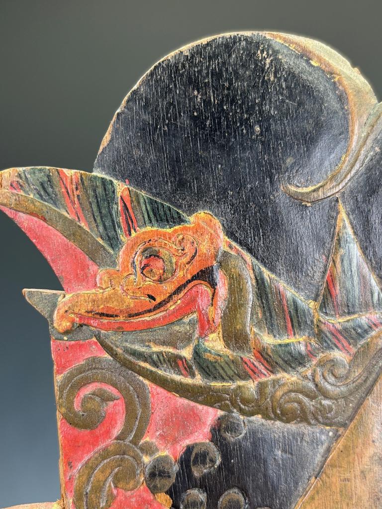 Pair of Antique Javanese Wayang Golek Shadow Puppets on Stands, Early 20th Centu For Sale 15