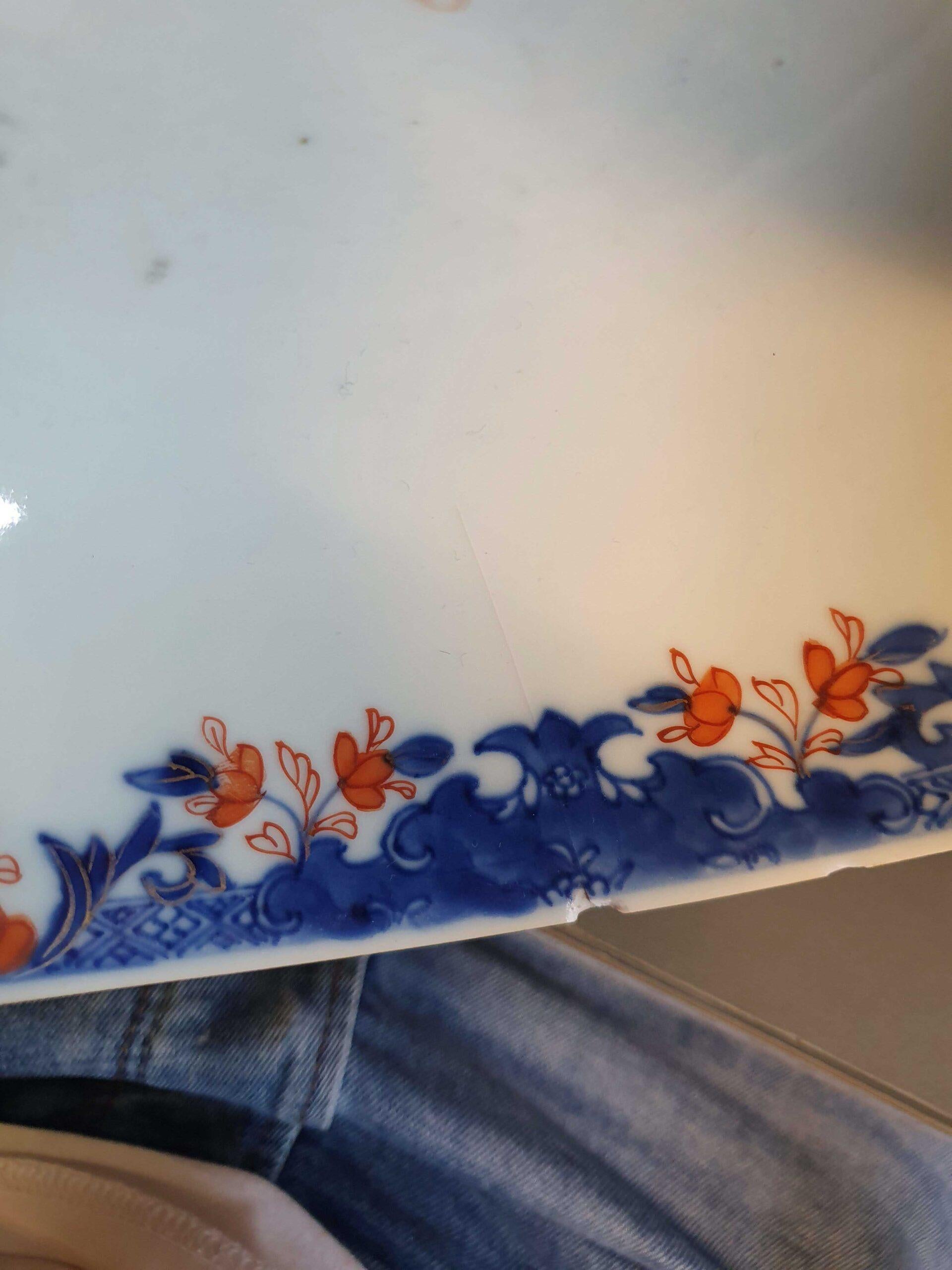 Chinois Paire d'anciens bols Kangxi en porcelaine chinoise Imari, 18ème siècle en vente