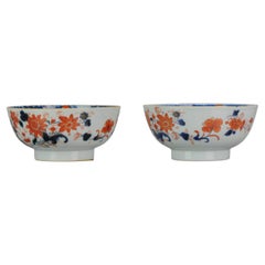 Pair of Antique Kangxi Chinese Porcelain Imari Bowls Porcelain, 18th Century