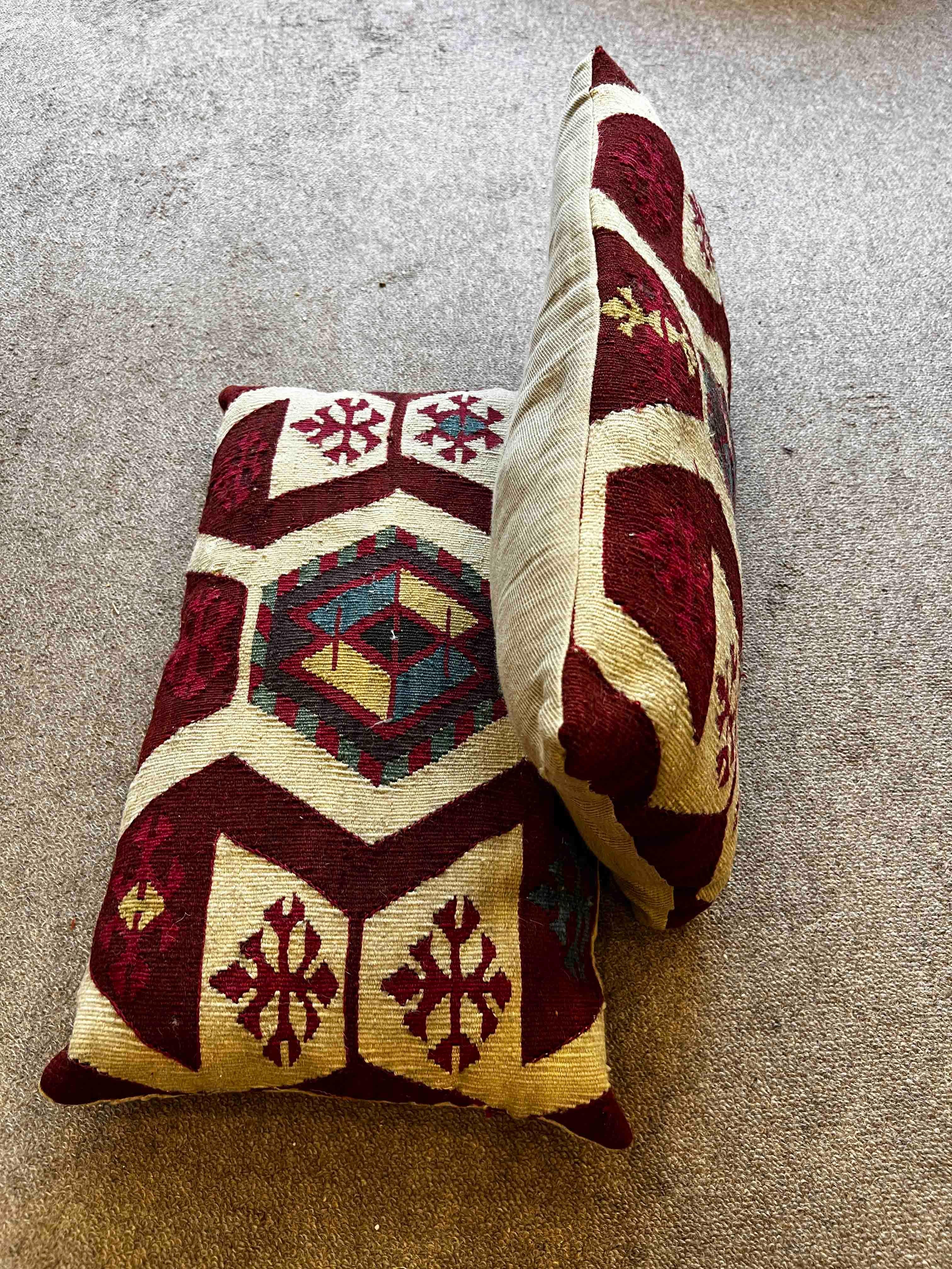 Pair of antique kilim cushions handmade around 1940 - N° 305

Thanks to our Restoration-Conservation workshop and also Our know-how, 
we are pleased to present to you works of art in fabric such as Tapestry, 
Carpets and Textiles in very good