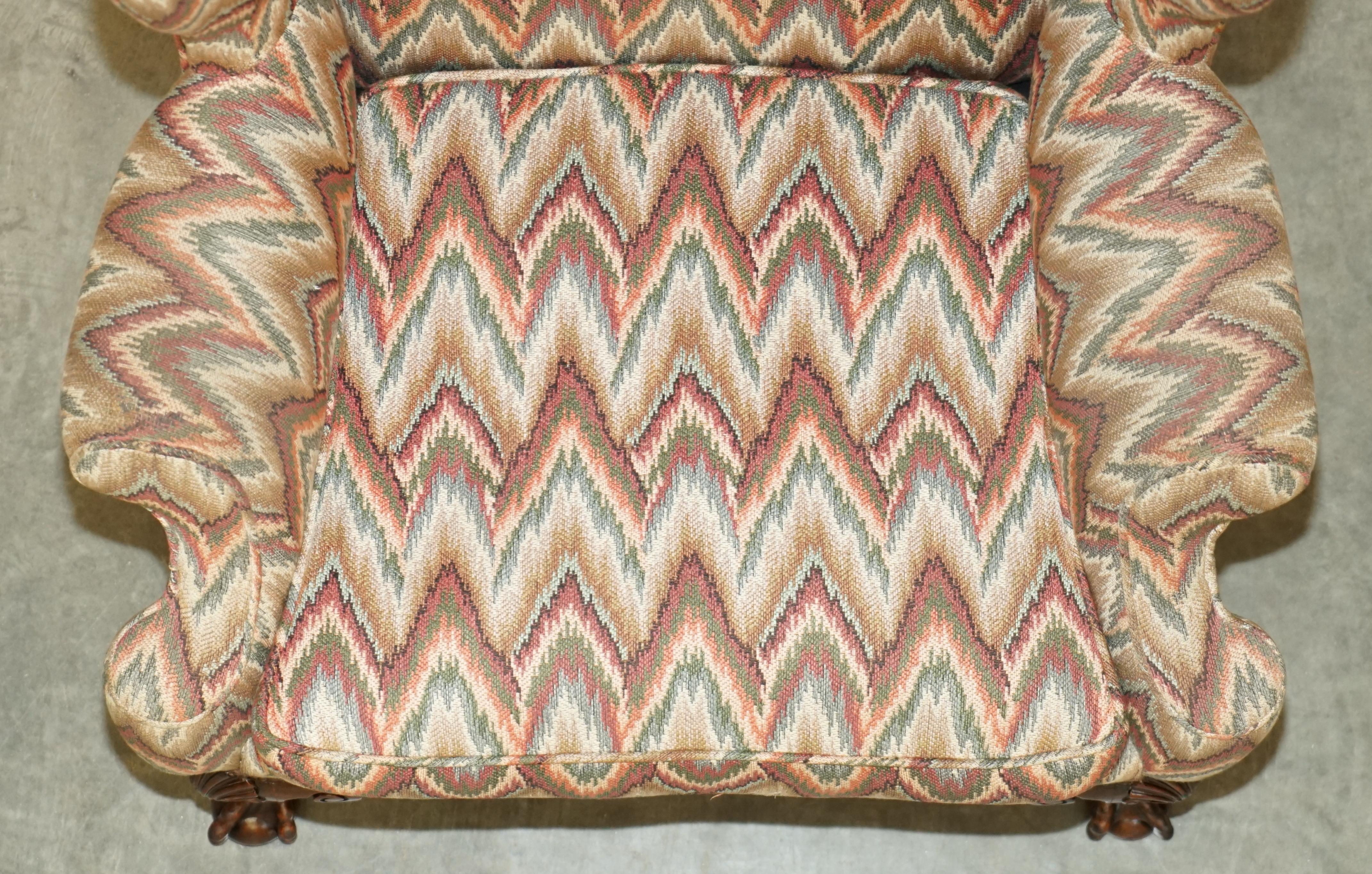 PAIR OF ANTIQUE KILIM FABRIC WiNGBACK ARMCHAIRS ORNATELY CARVED CLAW & BALL FEET For Sale 7