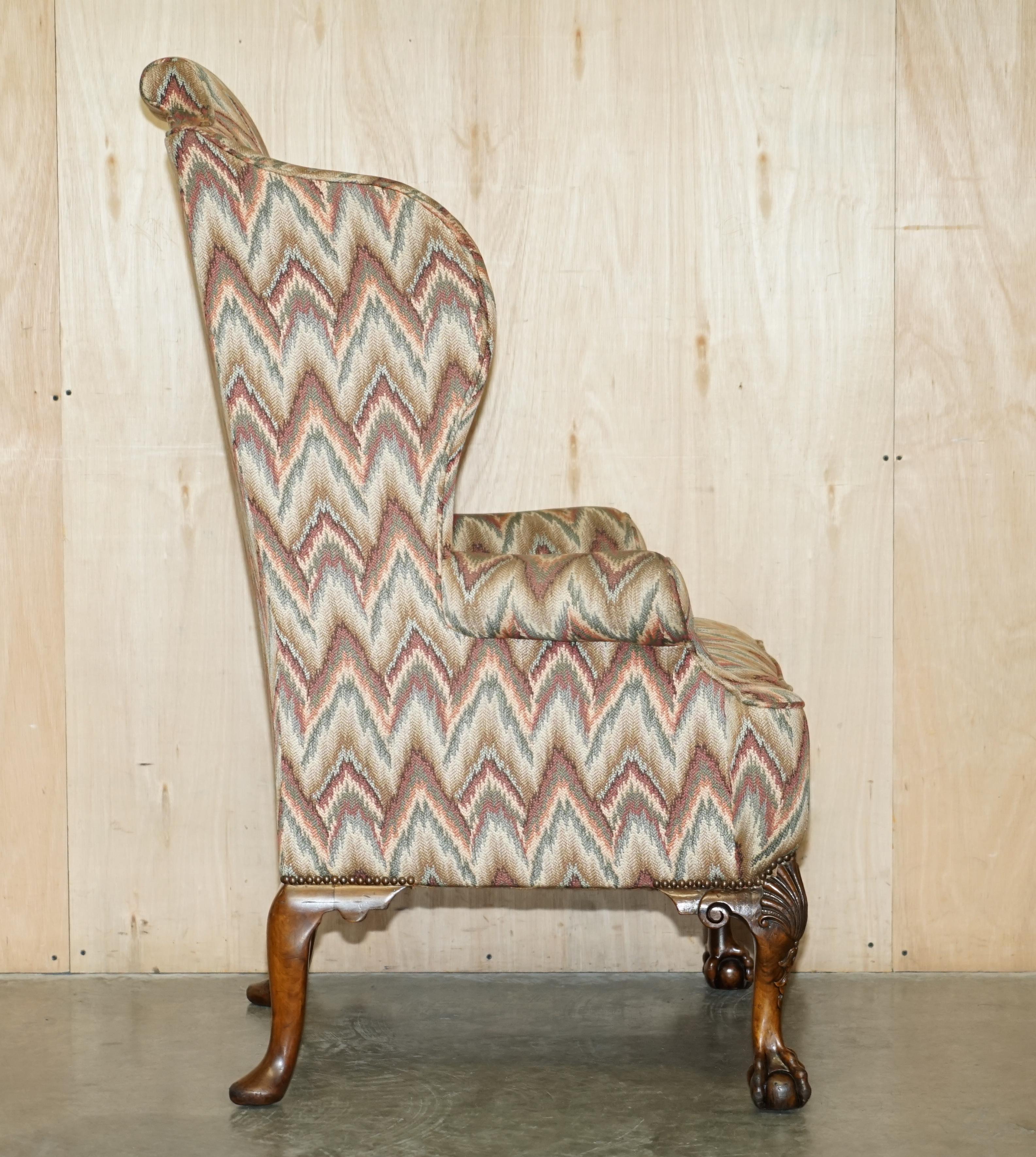 PAIR OF ANTIQUE KILIM FABRIC WiNGBACK ARMCHAIRS ORNATELY CARVED CLAW & BALL FEET For Sale 12