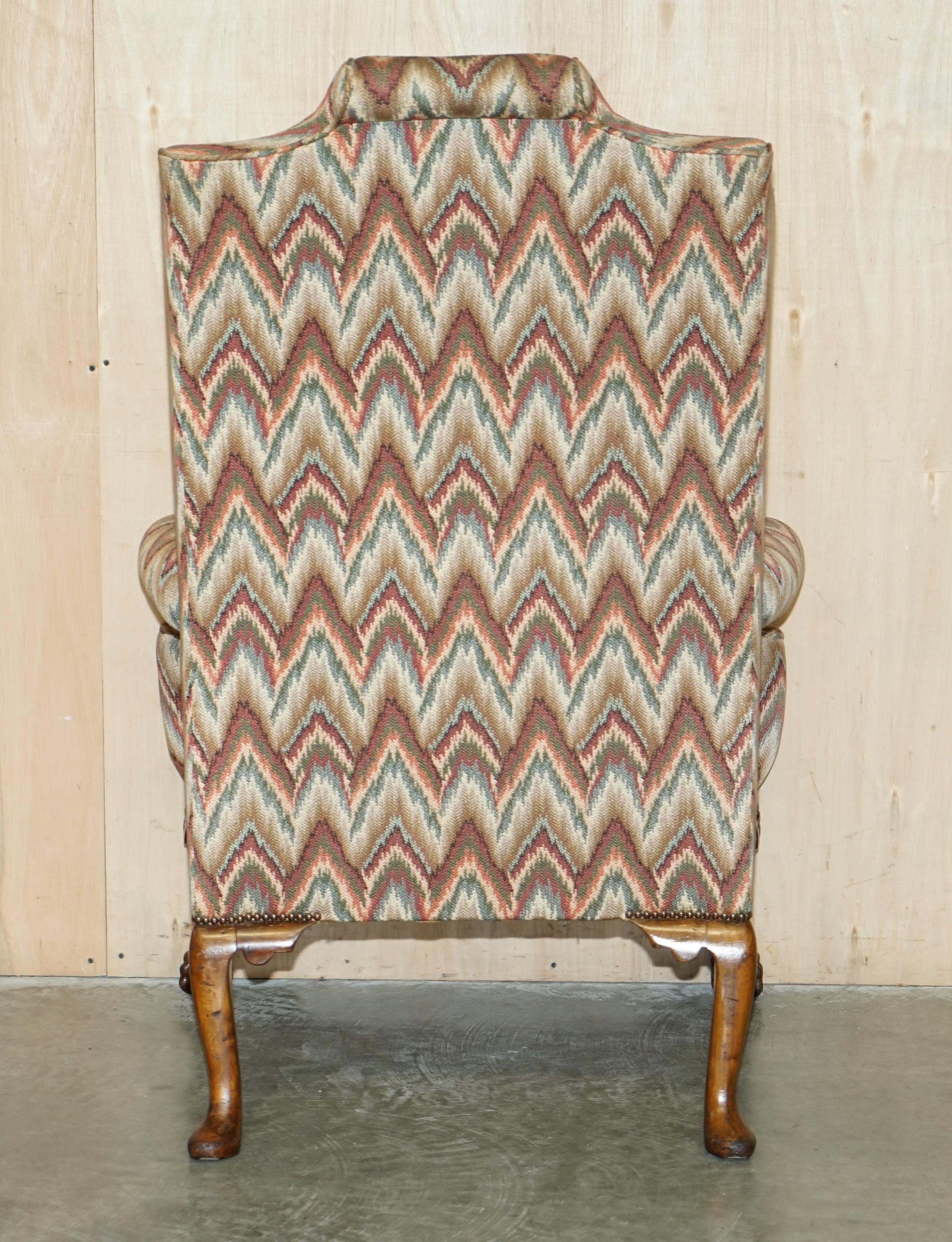 PAIR OF ANTIQUE KILIM FABRIC WiNGBACK ARMCHAIRS ORNATELY CARVED CLAW & BALL FEET For Sale 13