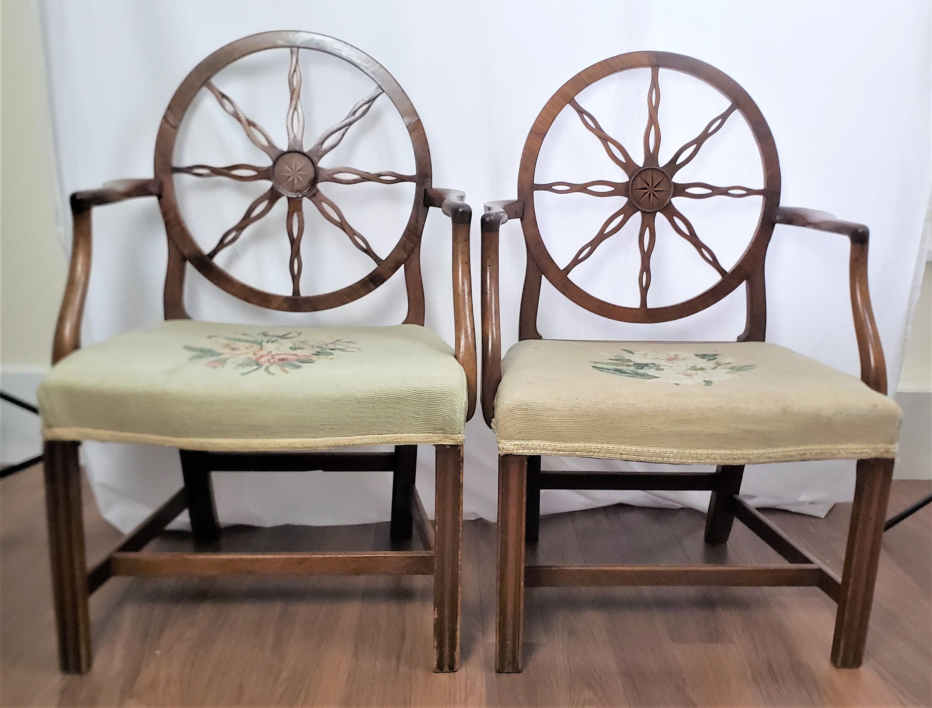 Paar antike Sessel- oder Beistellstuhlgestelle aus der Zeit König Georgs III. (George III.) im Angebot