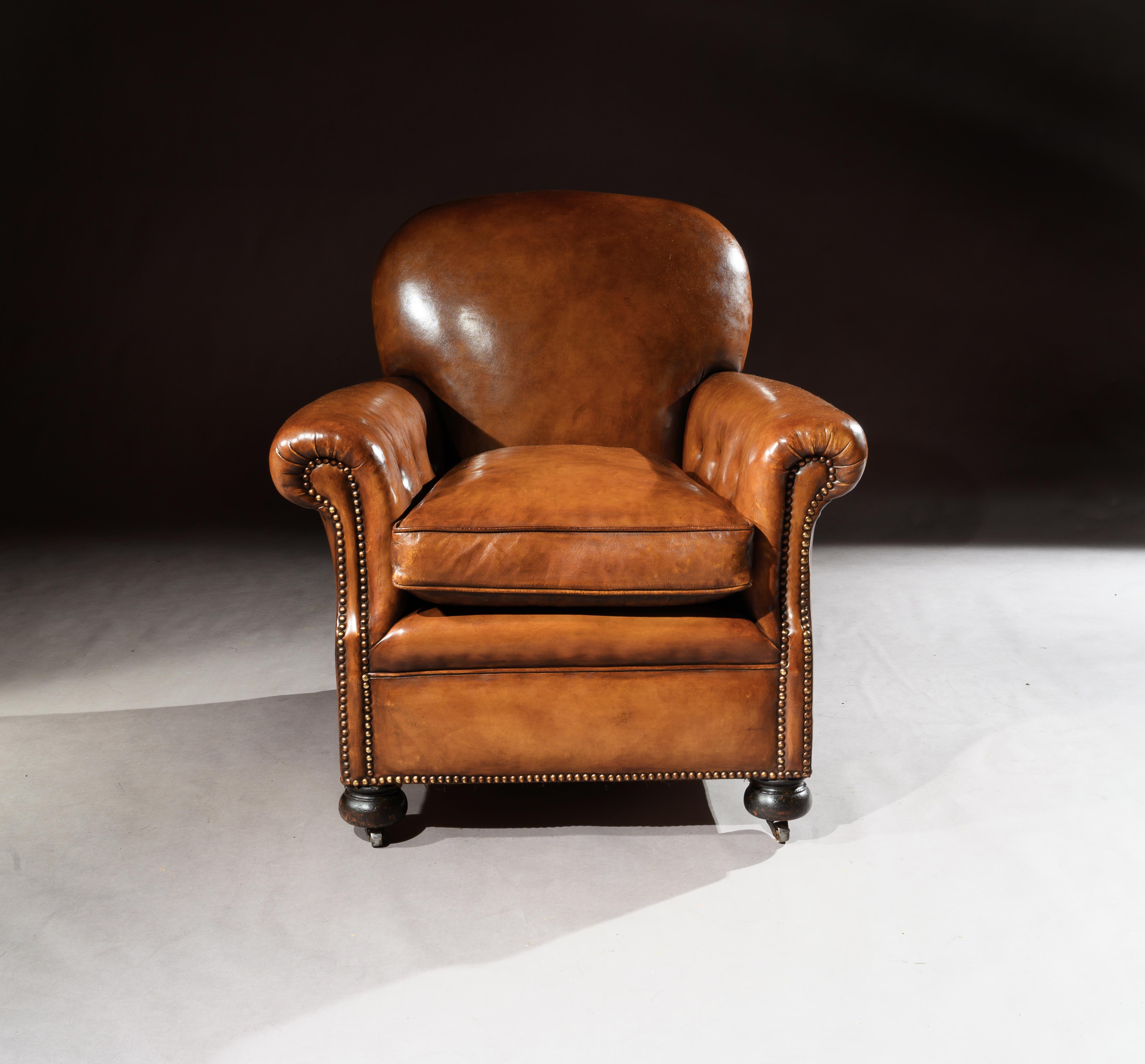 Pair of Antique Leather Club Armchairs In Good Condition In Benington, Herts