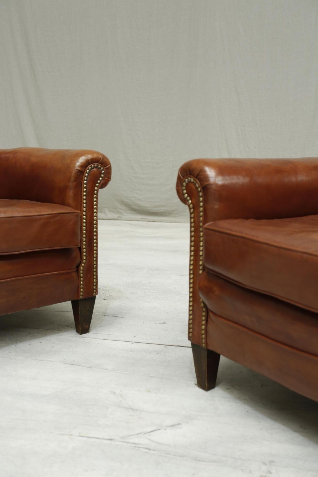 Pair of Antique Leather Country House Armchairs In Excellent Condition In Malton, GB