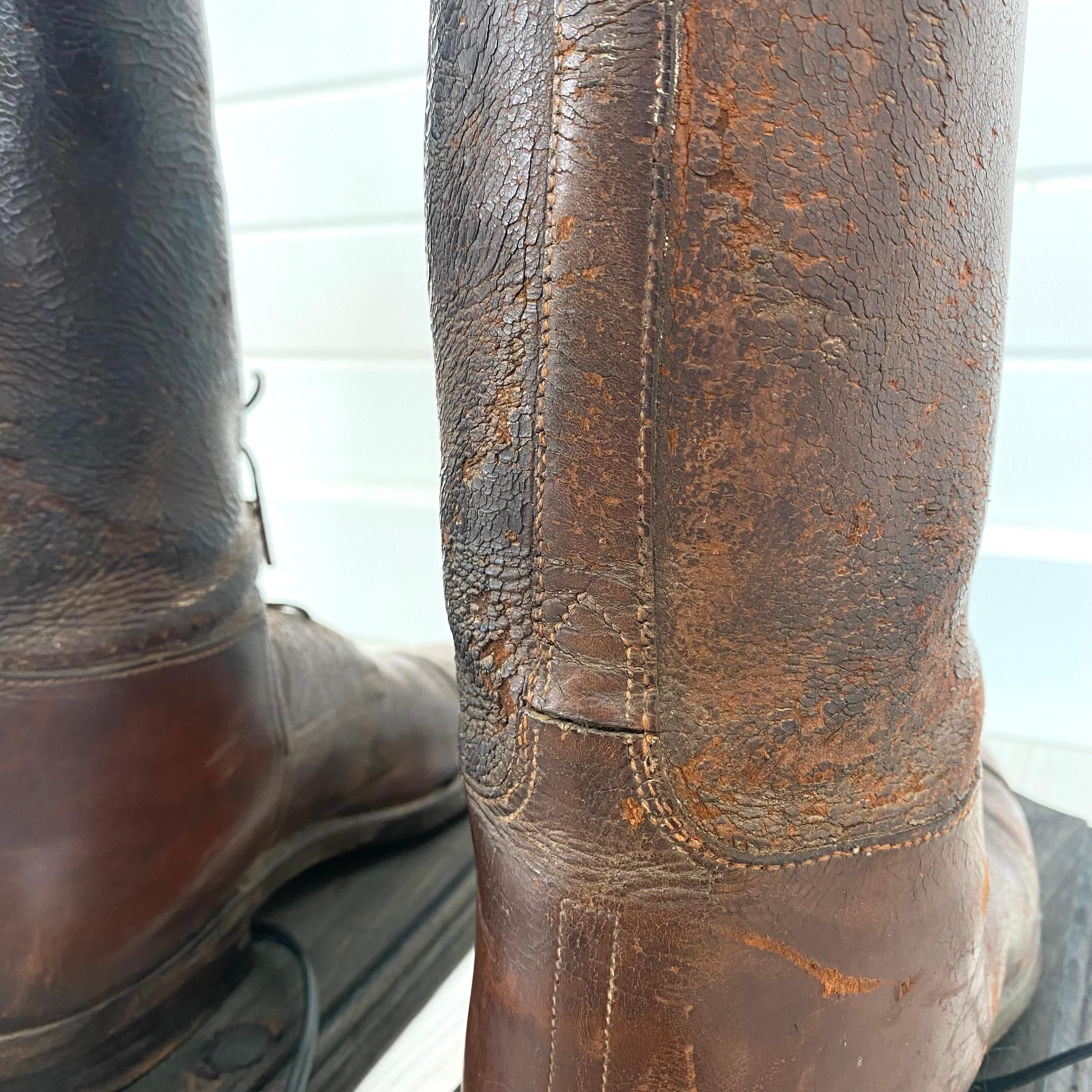Paire de lampes anciennes en cuir pour bottes d'équitation, 1950s USA en vente 8