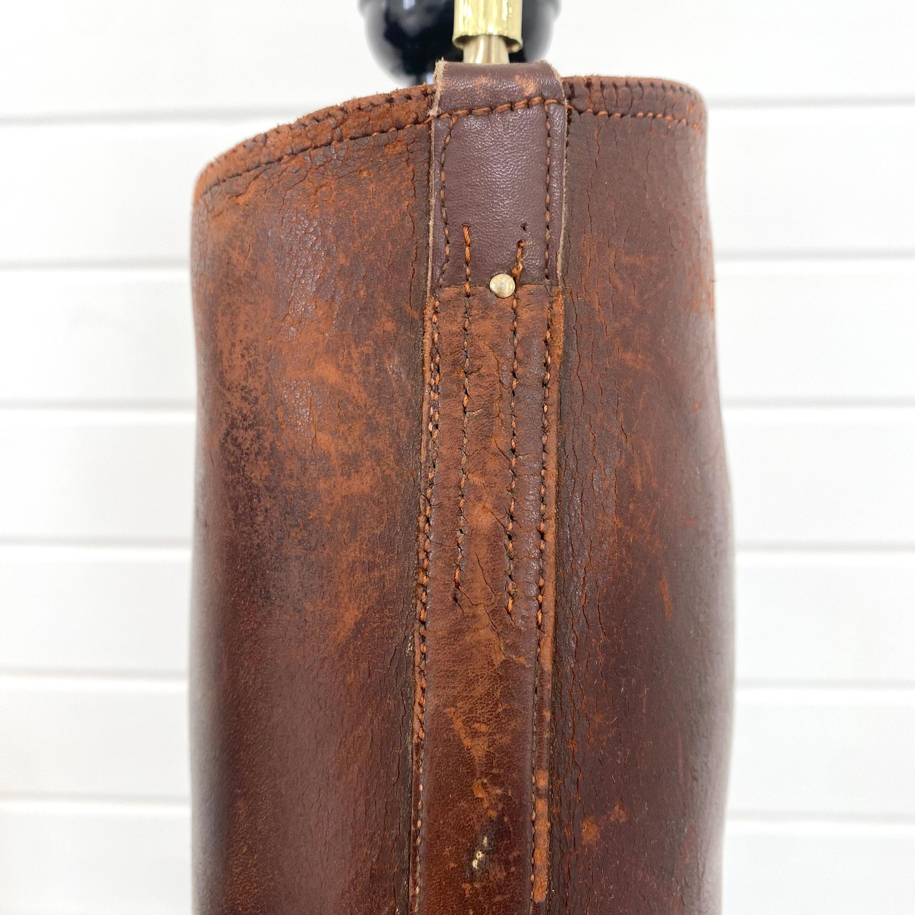 Paire de lampes anciennes en cuir pour bottes d'équitation, 1950s USA en vente 9