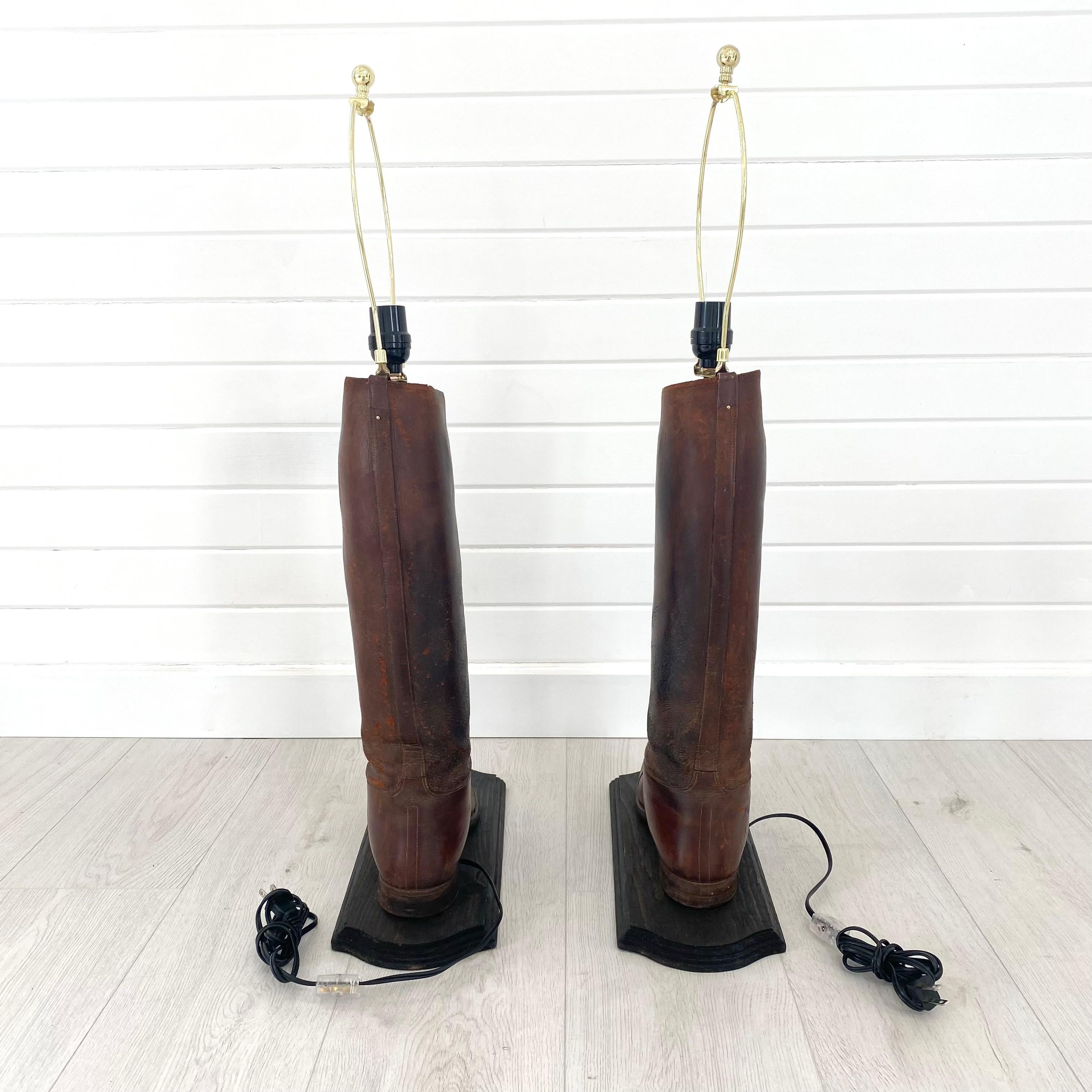 Paire de lampes anciennes en cuir pour bottes d'équitation, 1950s USA en vente 1