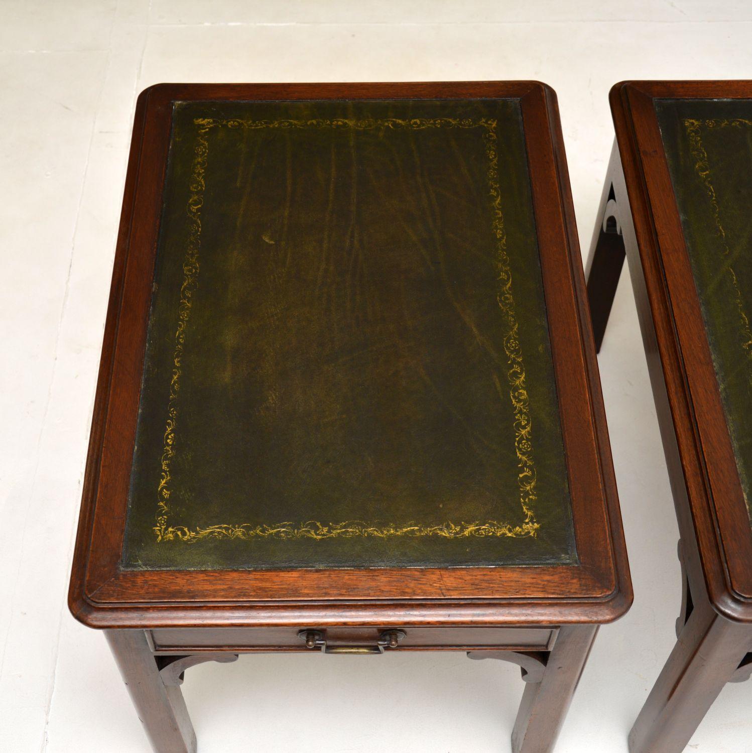 Early 20th Century Pair of Antique Leather Top Side Tables For Sale