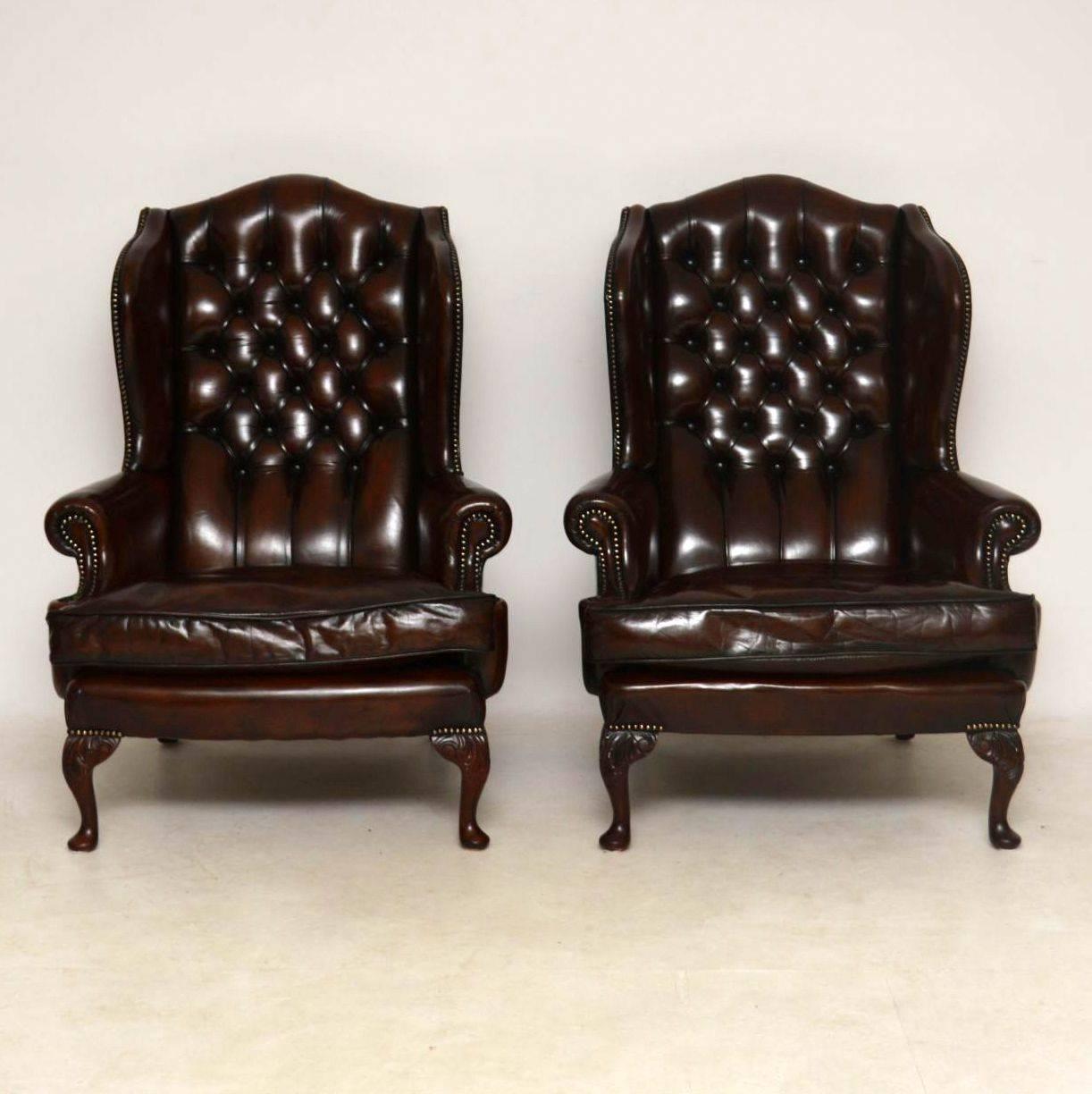 Pair of Antique Leather Wing Back Armchairs In Excellent Condition In London, GB