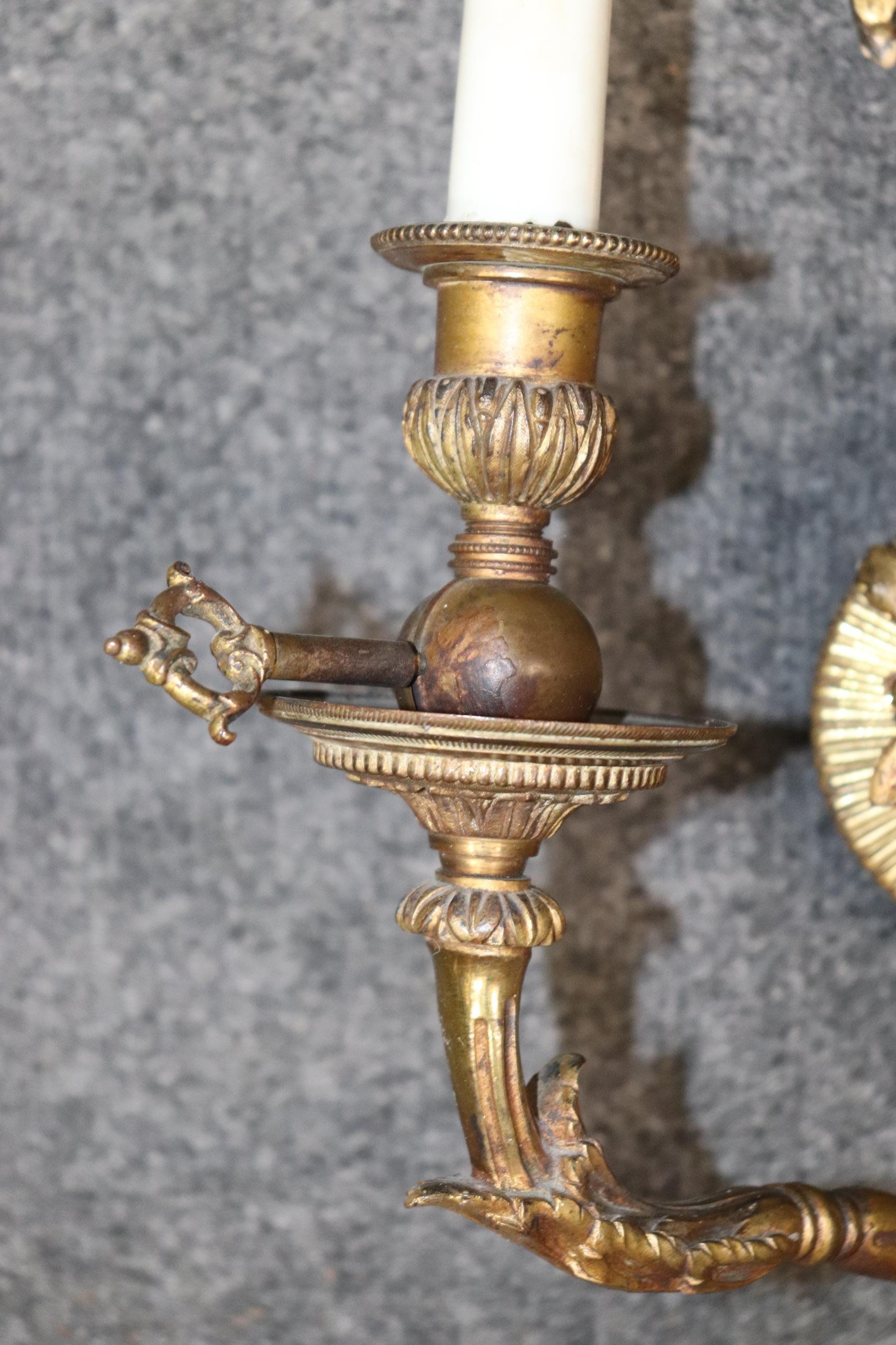 Pair of Antique Louis XV Style French Brass Wall Sconces In Good Condition For Sale In Swedesboro, NJ