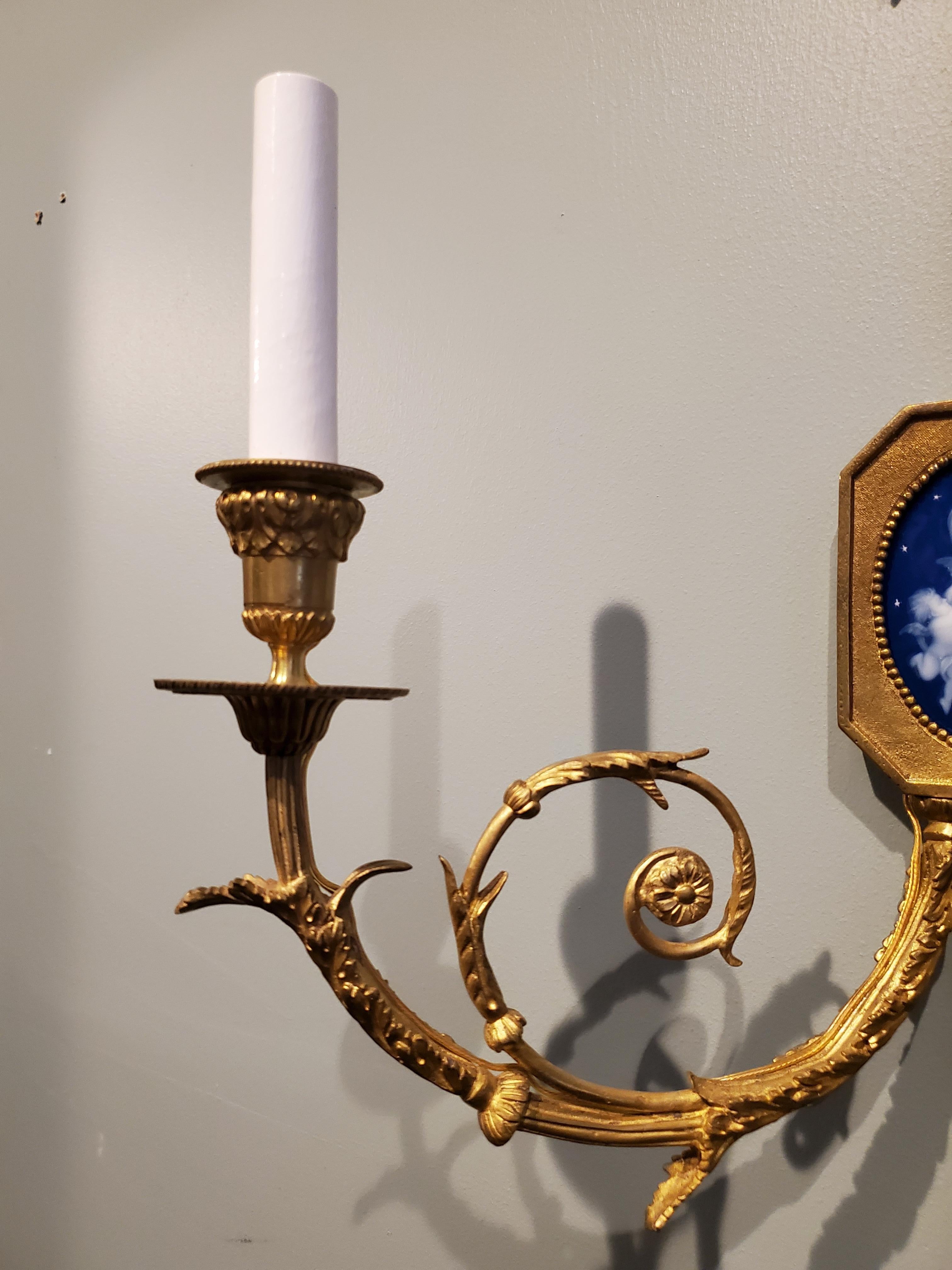 Pair of Antique Louis XVI Ormolu and Enamel Pate Sur Pate Wall Sconces In Good Condition For Sale In New Orleans, LA