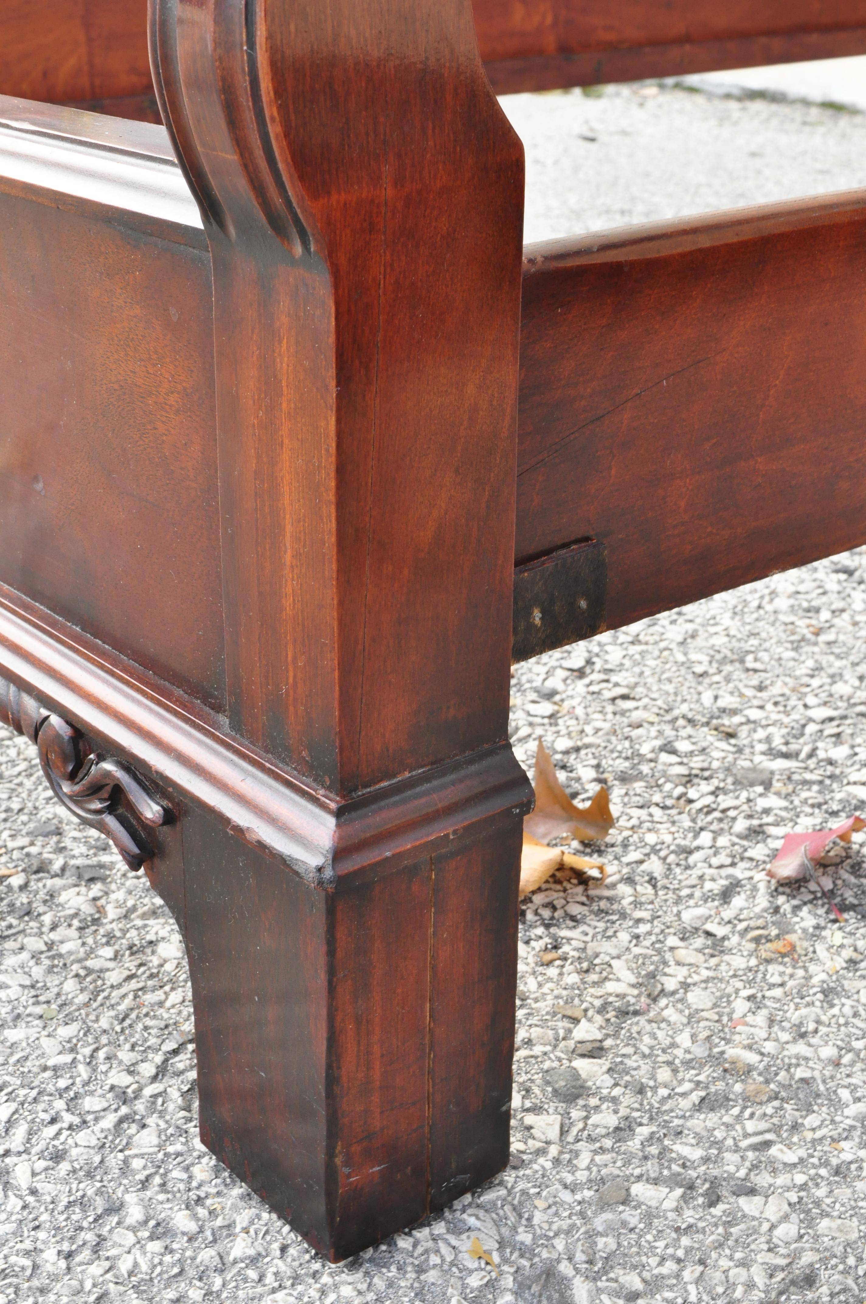 Pair of Antique Mahogany Chinese Chippendale Twin Single Carved Bed Frames 3