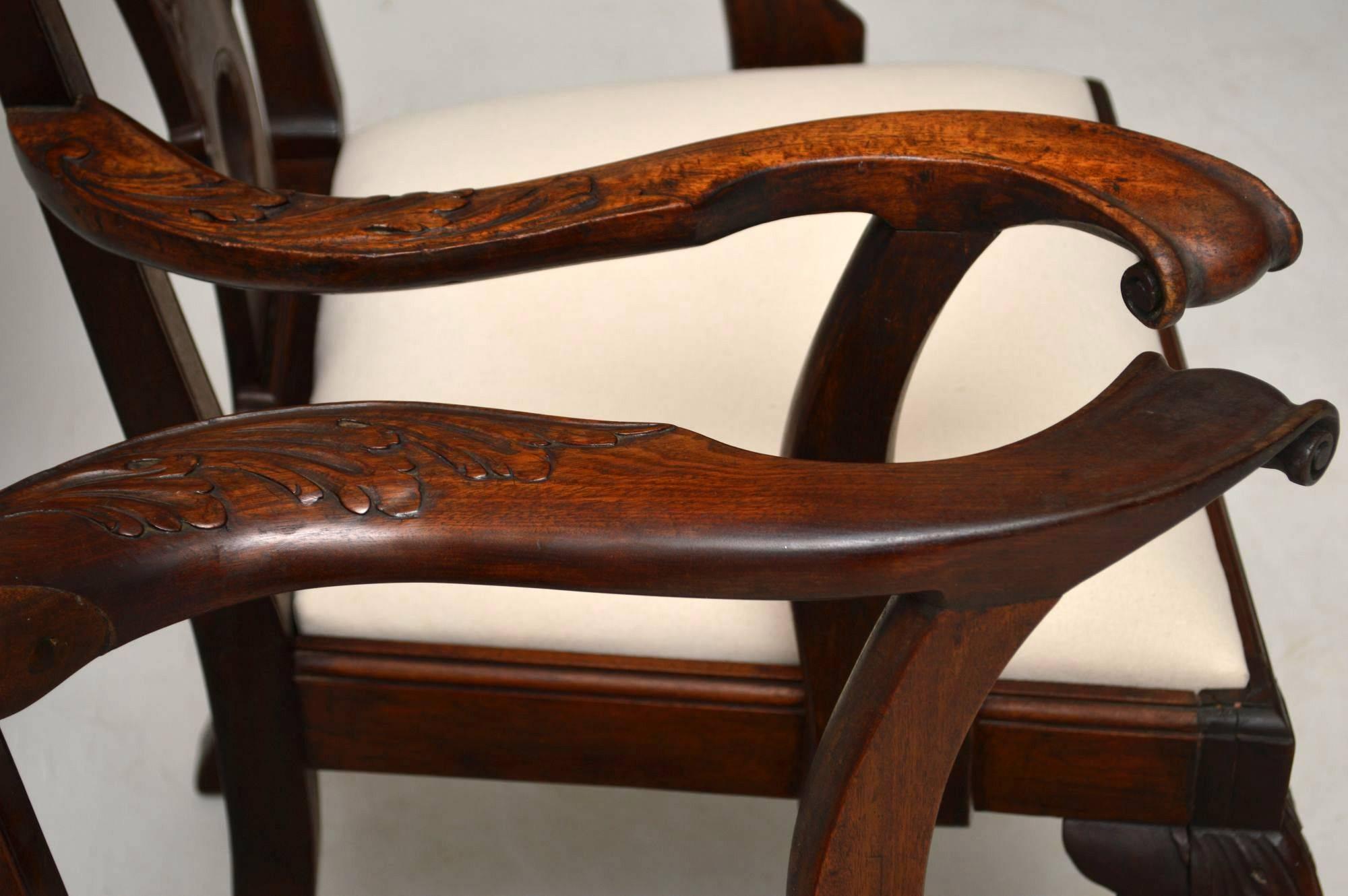 Pair of Antique Mahogany Chippendale Carver Armchairs In Excellent Condition In London, GB