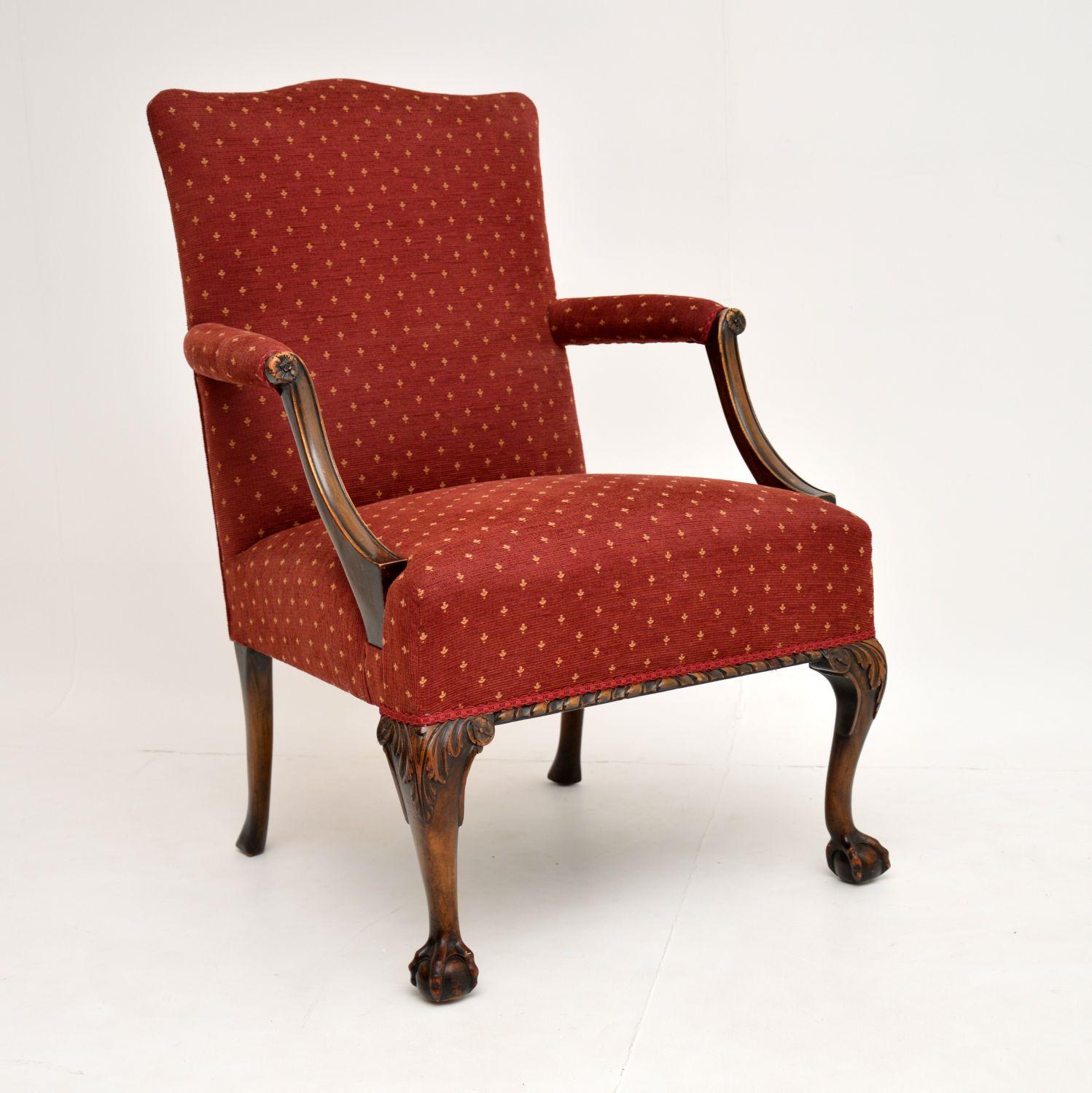 Pair of Antique Mahogany Chippendale Style Armchairs In Good Condition In London, GB