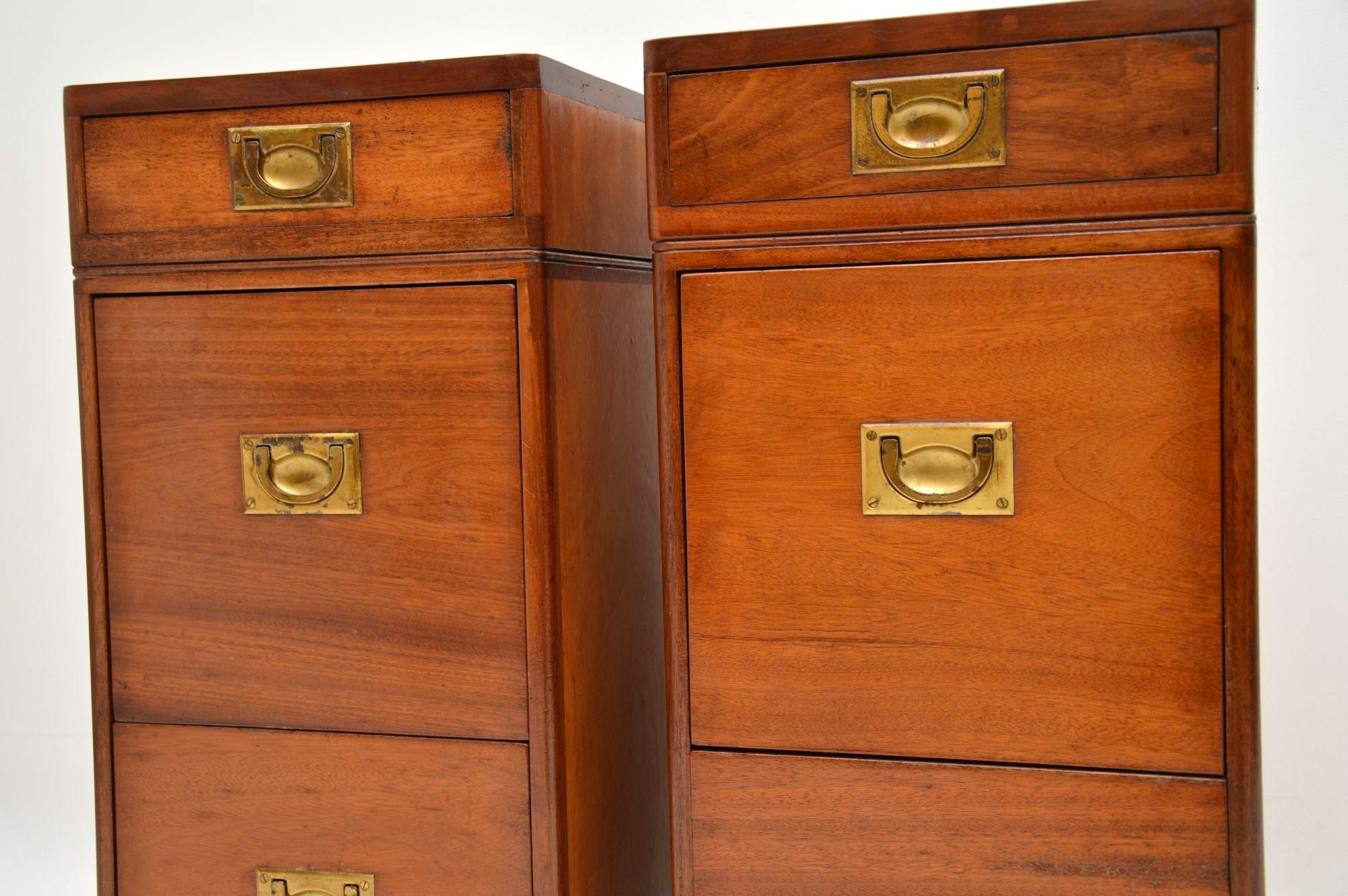 Pair of Antique Mahogany Military Campaign Bedside Chests In Good Condition In London, GB
