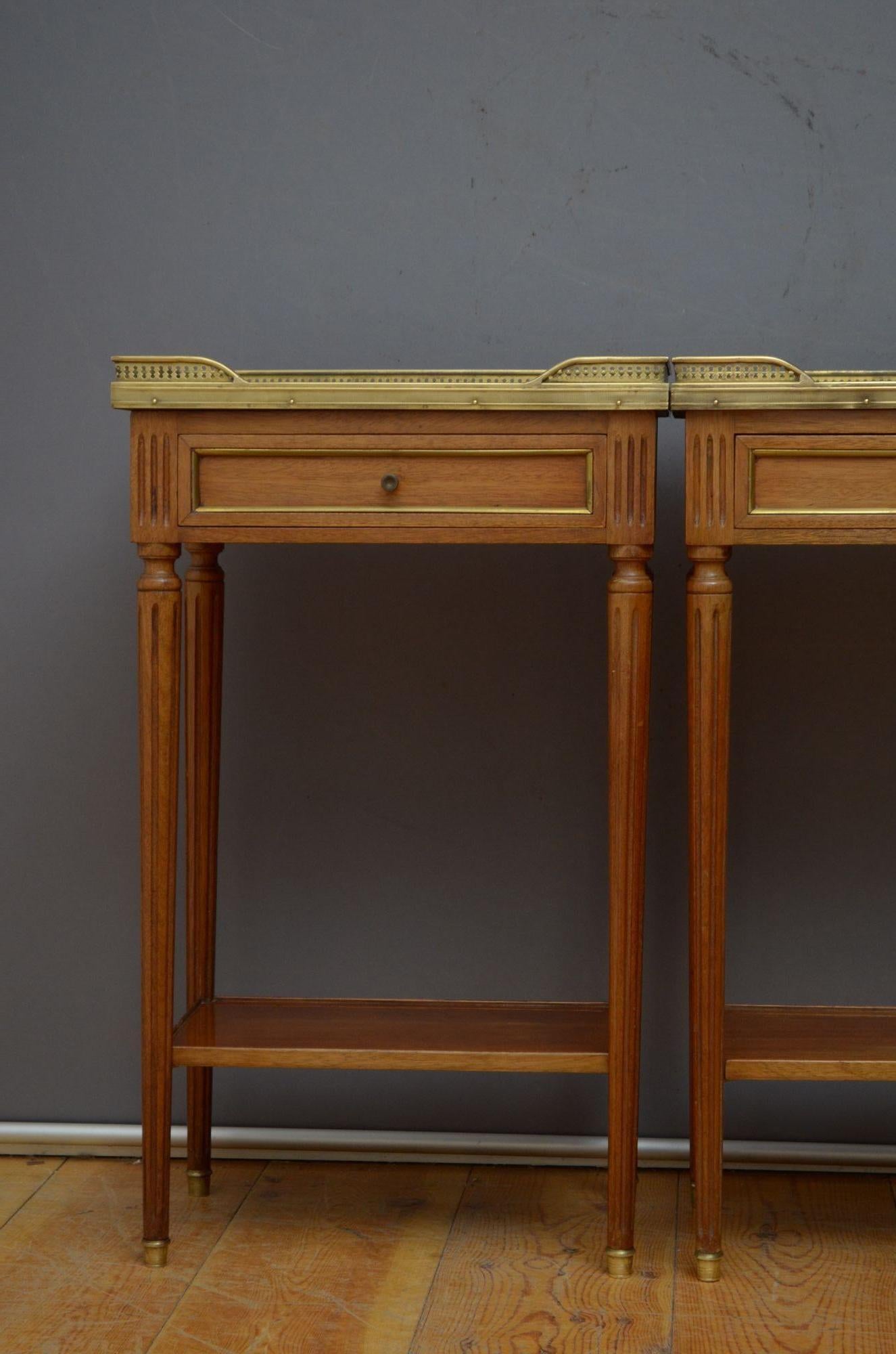 20th Century Pair of Antique Mahogany Side Tables or Bedside Tables