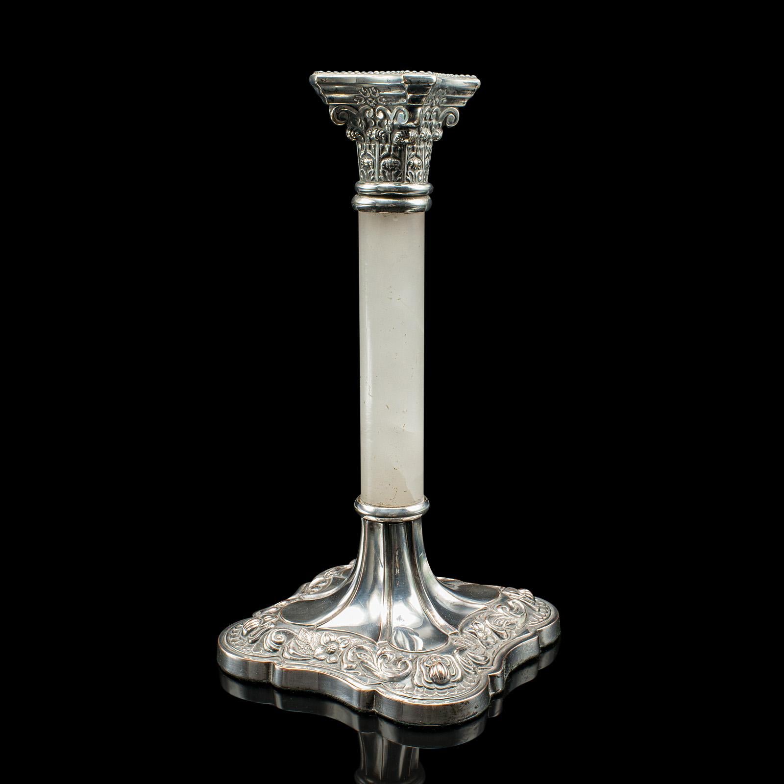Pareja De Candeleros Antiguos De Repisa, Ingleses, Plateados, Victorianos, 1900 en Bueno estado para la venta en Hele, Devon, GB