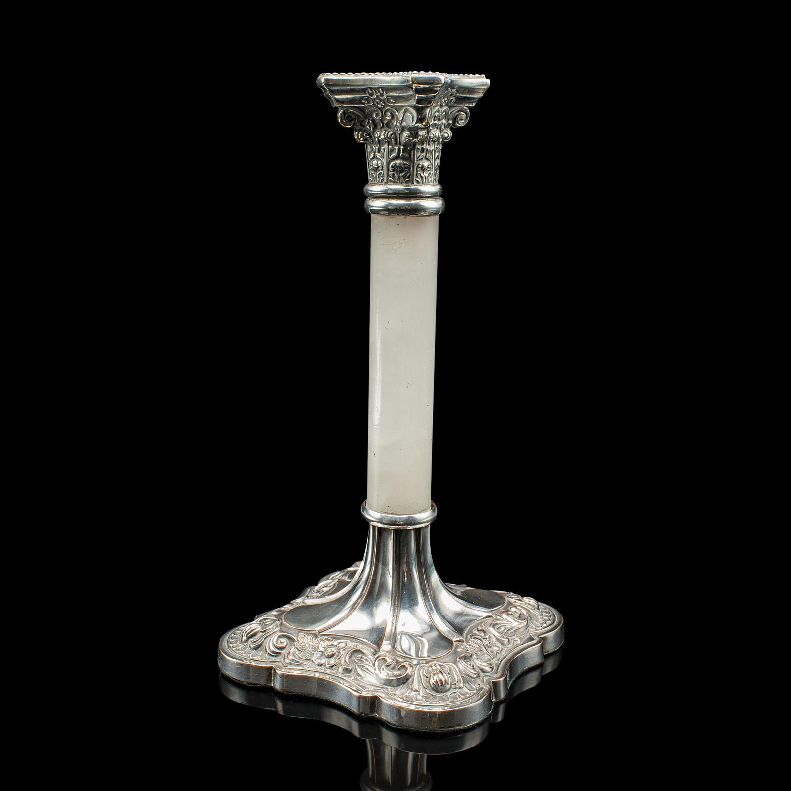 Pareja De Candeleros Antiguos De Repisa, Ingleses, Plateados, Victorianos, 1900 siglo XIX en venta