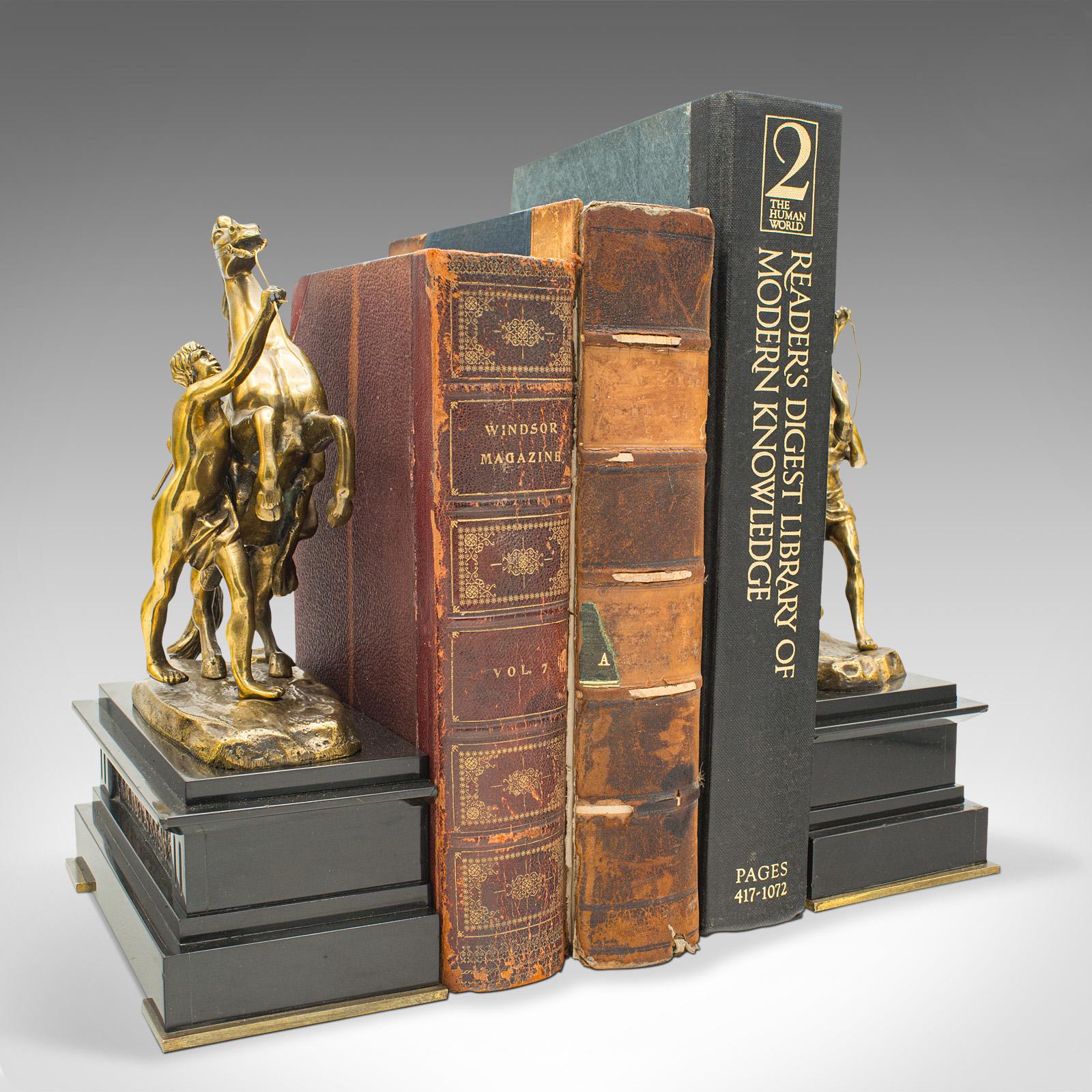 Ein Paar antike Marly-Pferd-Buchstützen, Französisch, Grand Tour, Bücherregal, viktorianisch im Angebot 6