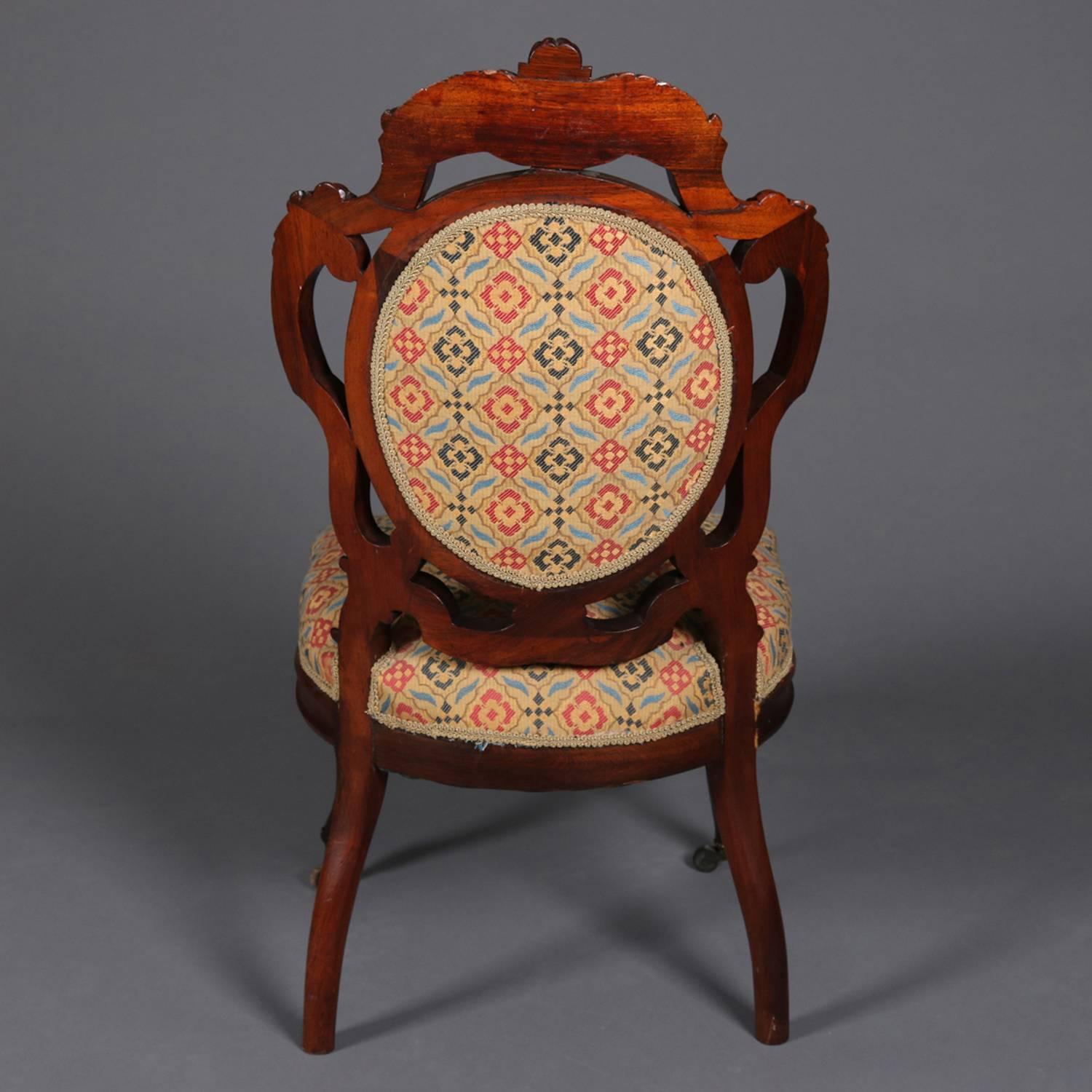 Pair of Antique Meeks School Victorian Carved Rosewood Side Chairs, circa 1880 In Good Condition In Big Flats, NY