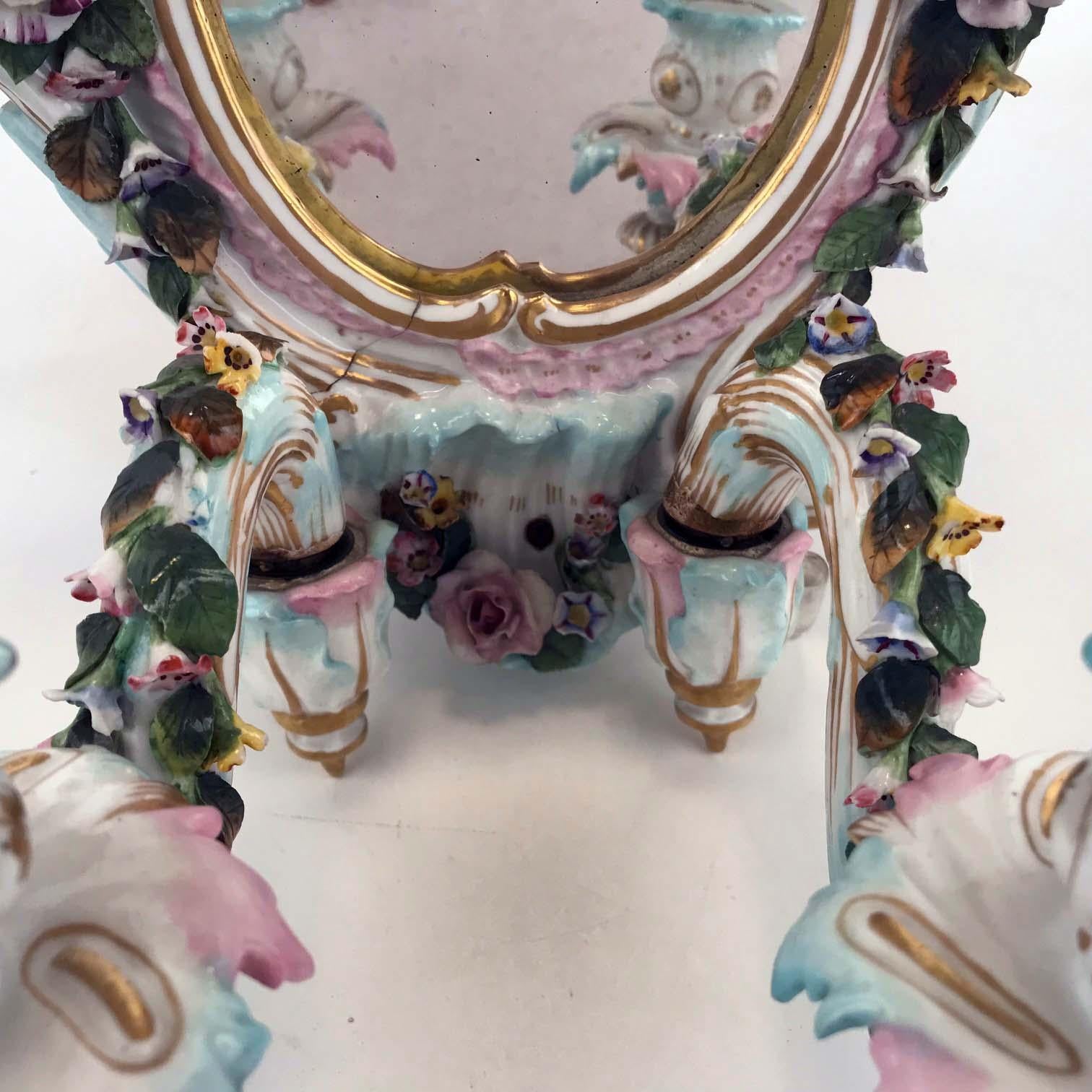 Pair of Antique Meissen Two-Light Mirrored Girandole Sconces In Good Condition For Sale In Montreal, QC