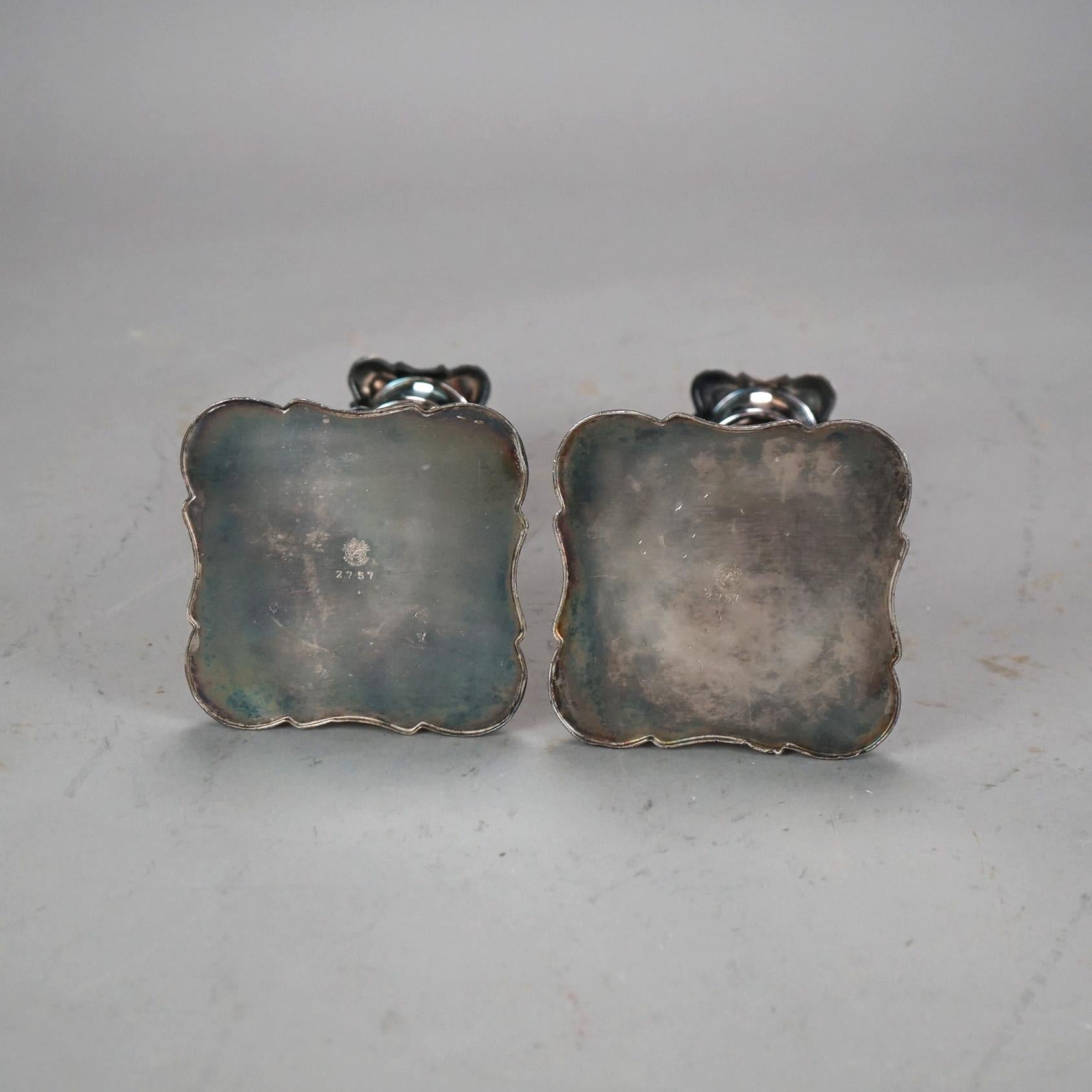 Coppia di antichi Meriden B. Co. Candelieri a balaustra placcati in argento C1890 in vendita 3
