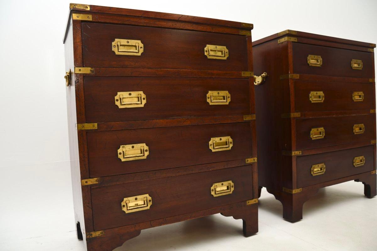 Laiton Paire de commodes de campagne militaires antiques en vente