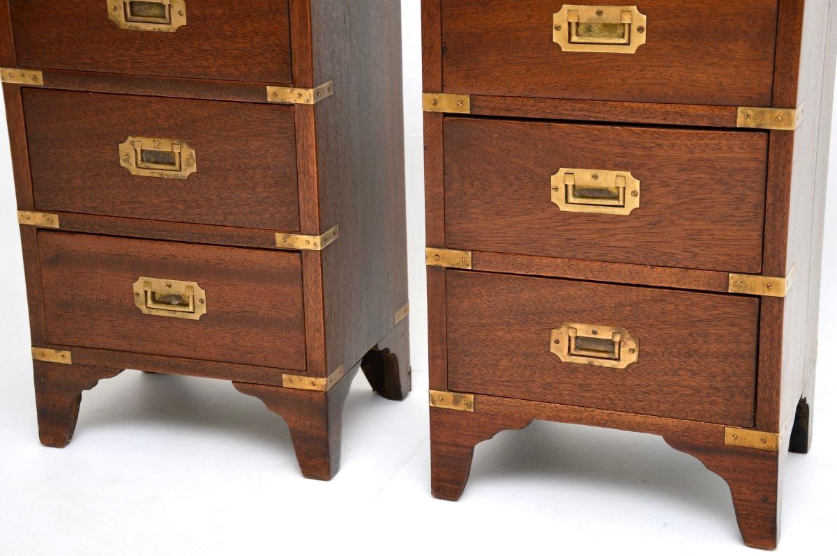 Coppia di comò antichi in stile Campaigner militare in vendita 3