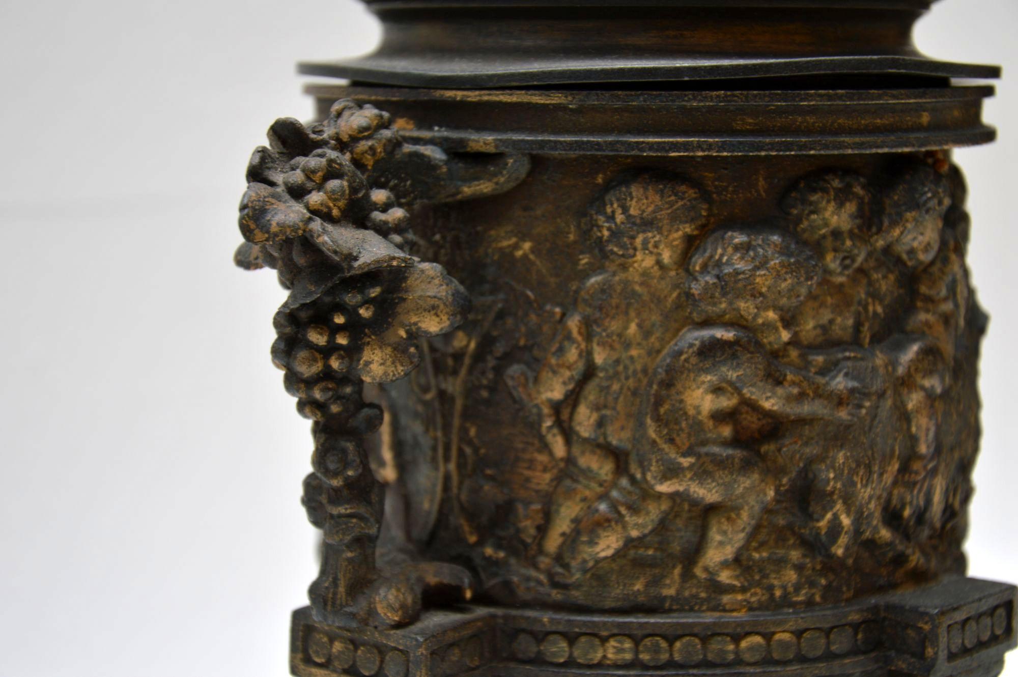 Pair of Antique Neoclassical Bronze Urns 7