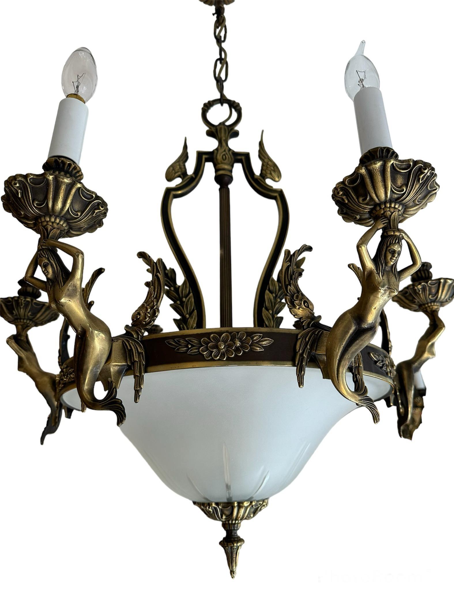 Neoclassico Coppia di lampadari antichi in stile neoclassico in vendita
